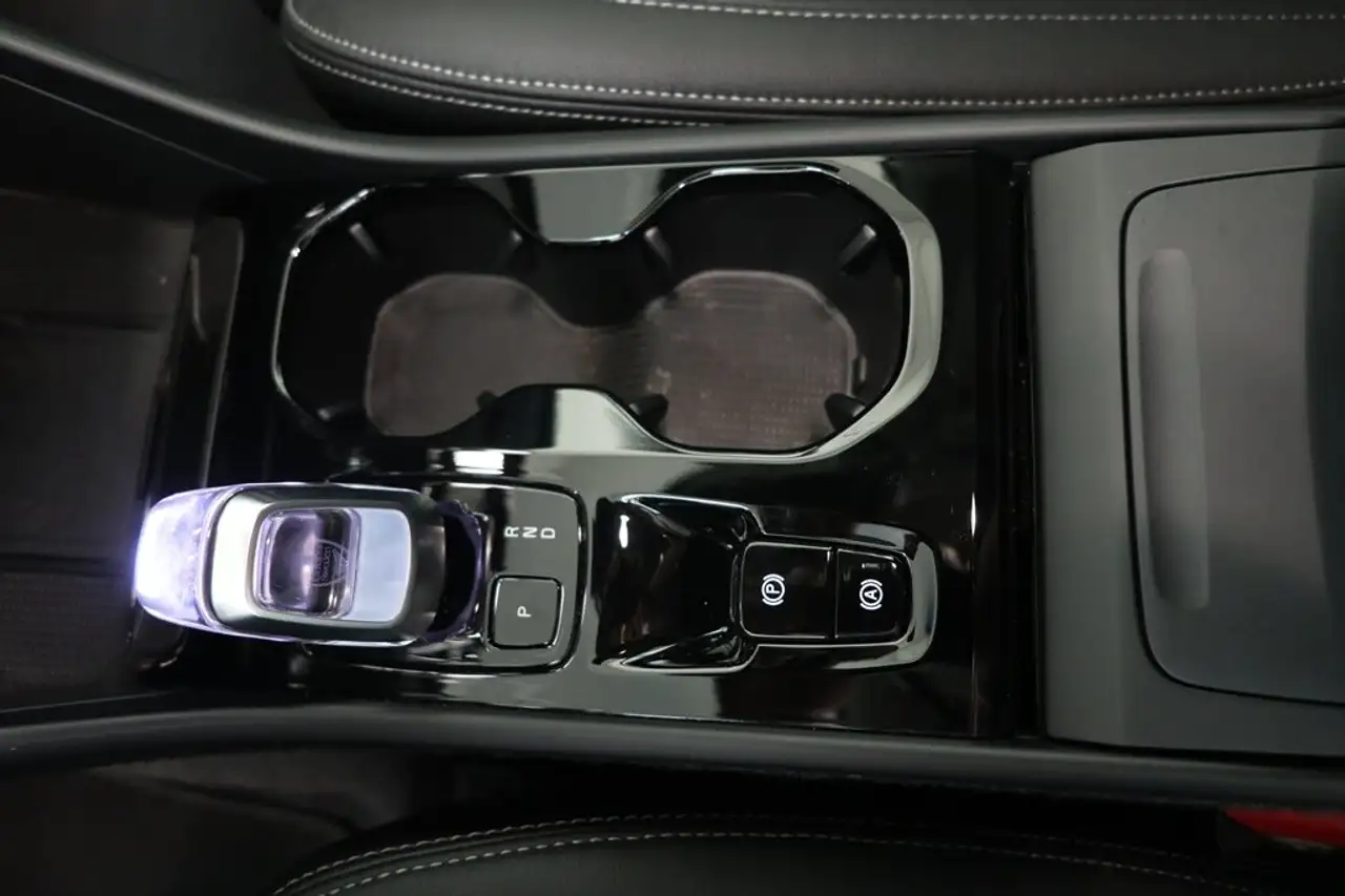 Volvo XC40 B3 Mild Hybrid Plus Dark Leder Adaptieve cruise Control BLIS Camera 360 Memory, миниатюра 17