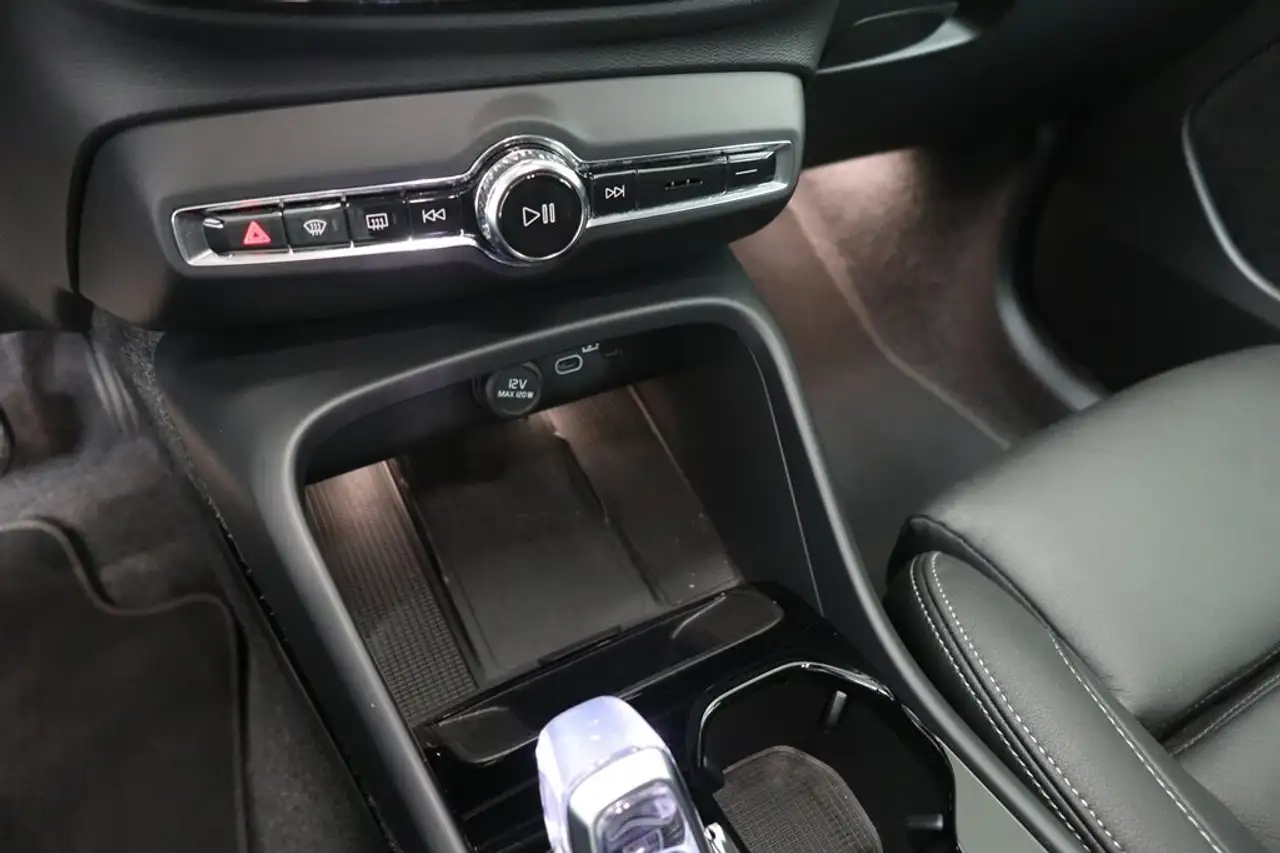 Volvo XC40 B3 Mild Hybrid Plus Dark Leder Adaptieve cruise Control BLIS Camera 360 Memory, миниатюра 16