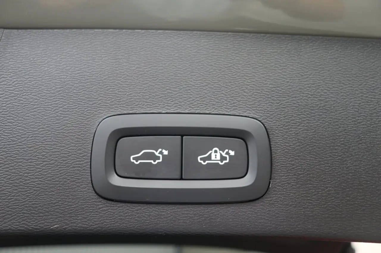 Volvo XC40 B3 Mild Hybrid Plus Dark Leder Adaptieve cruise Control BLIS Camera 360 Memory, миниатюра 29