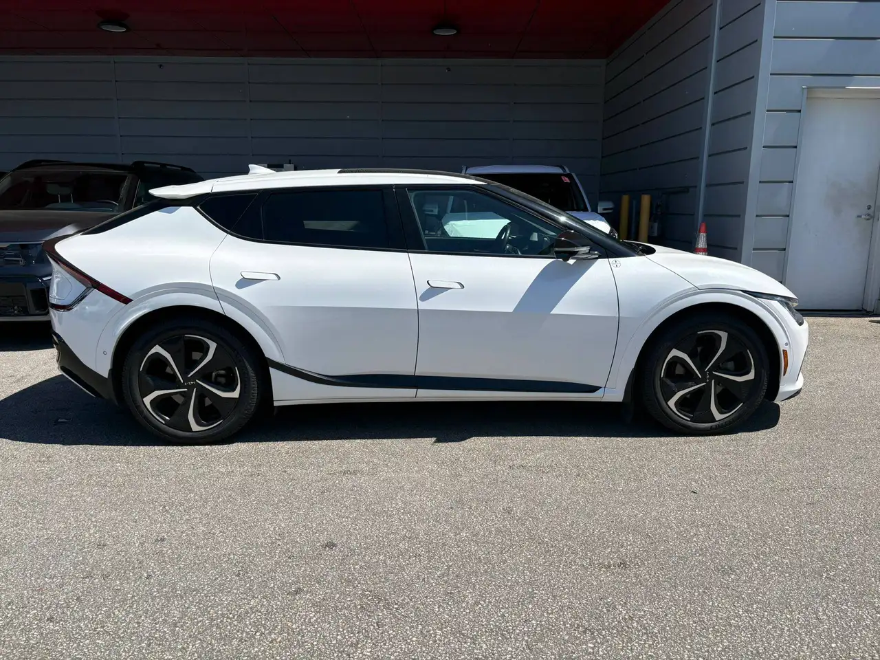Kia EV6 снимка Kia EV6
