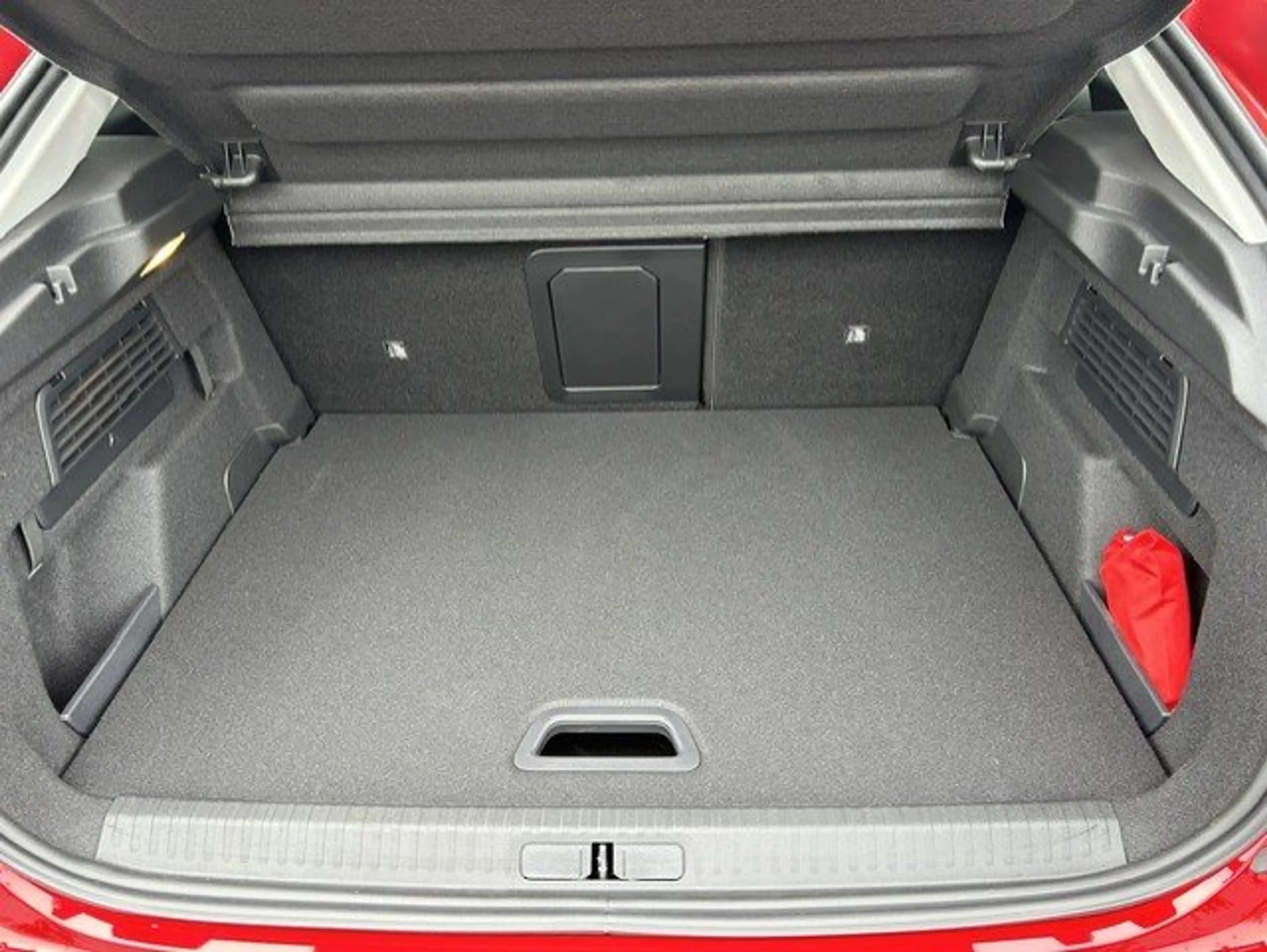 Citroen C4 1.2 MHEV MAX Hybrid — photo 9