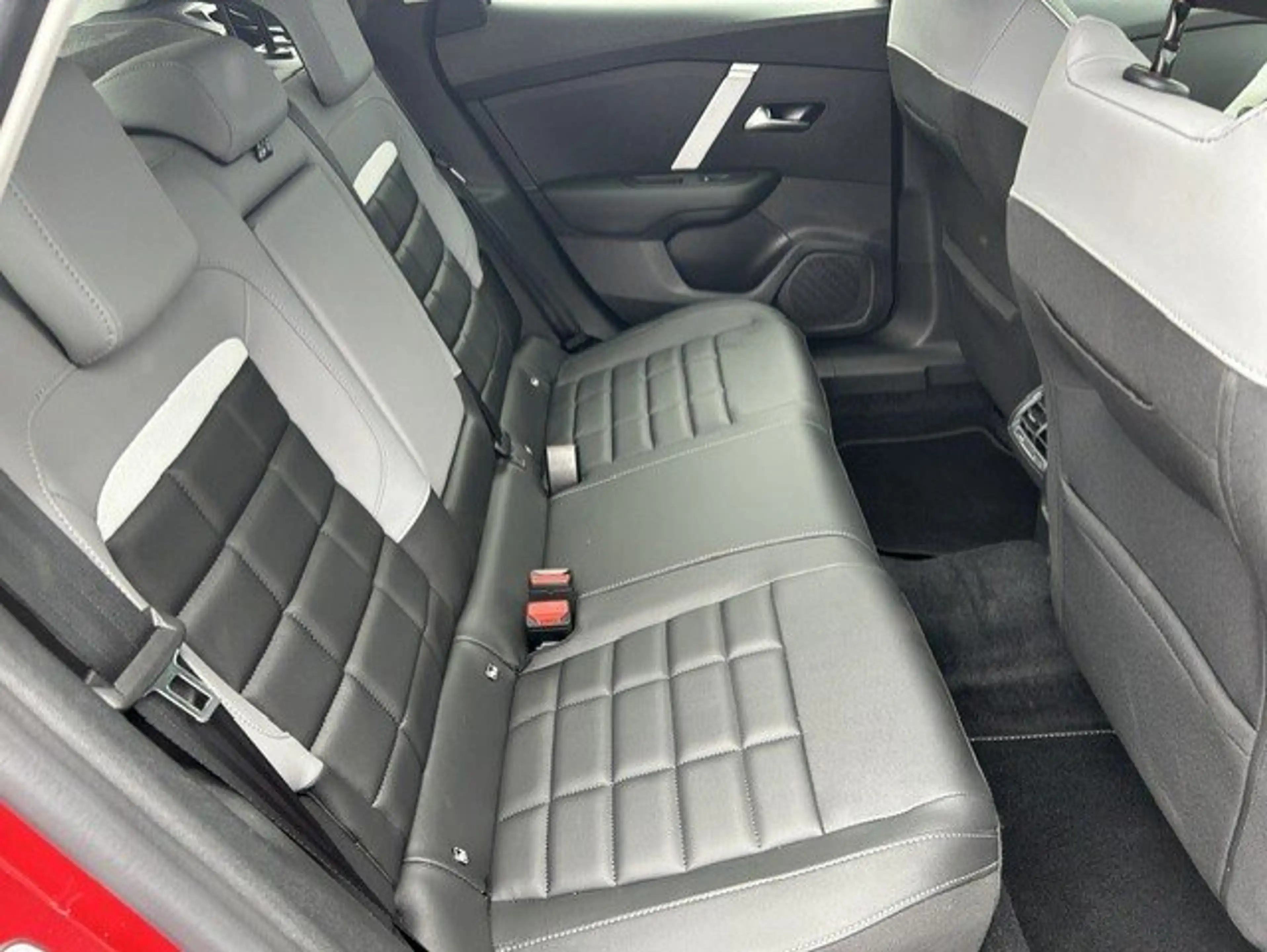 Citroen C4 1.2 MHEV MAX Hybrid — photo 12