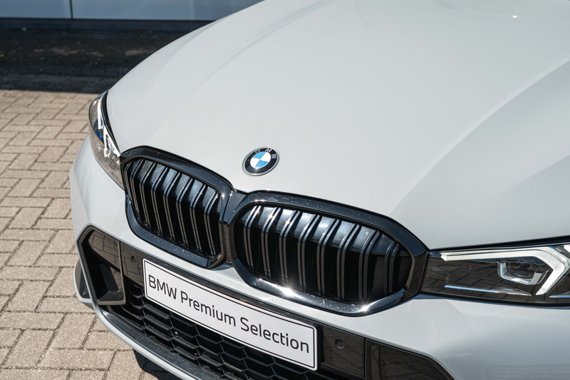 BMW 318 3 Serie 318i M Sport Automaat / Sportstoelen / Com — photo 15