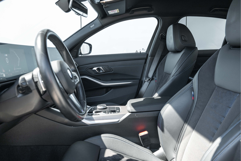 BMW 318 3 Serie 318i M Sport Automaat / Sportstoelen / Com — photo 4