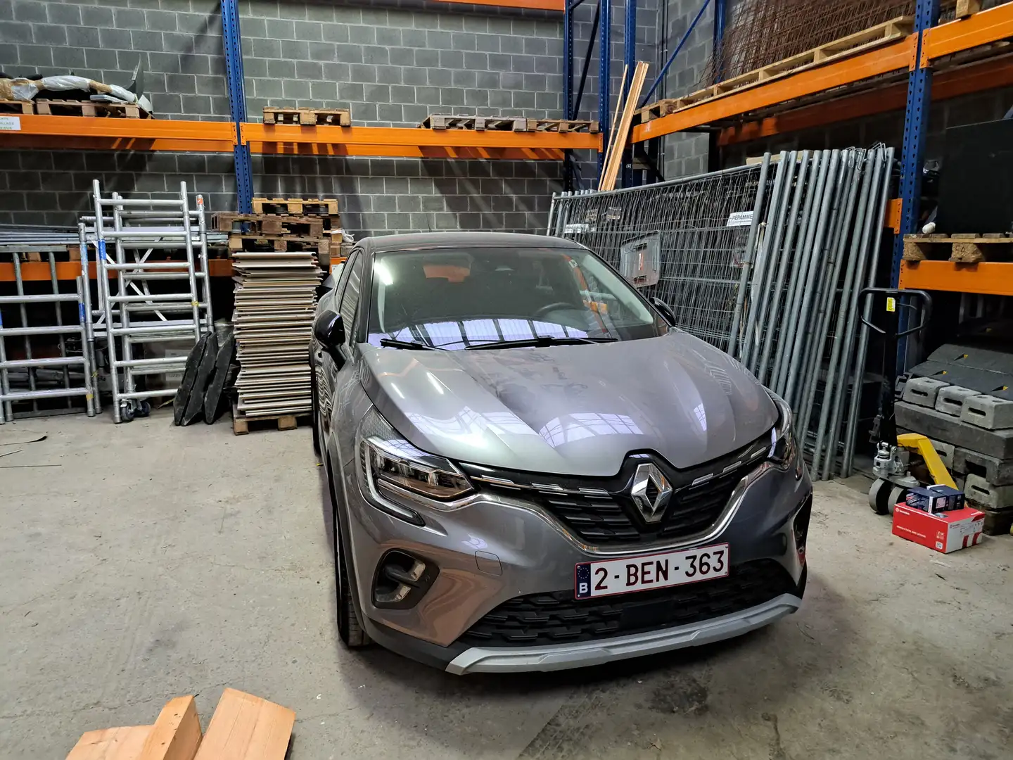 Renault Captur 0.9 TCe Intens (EU6c) Grijs - 1