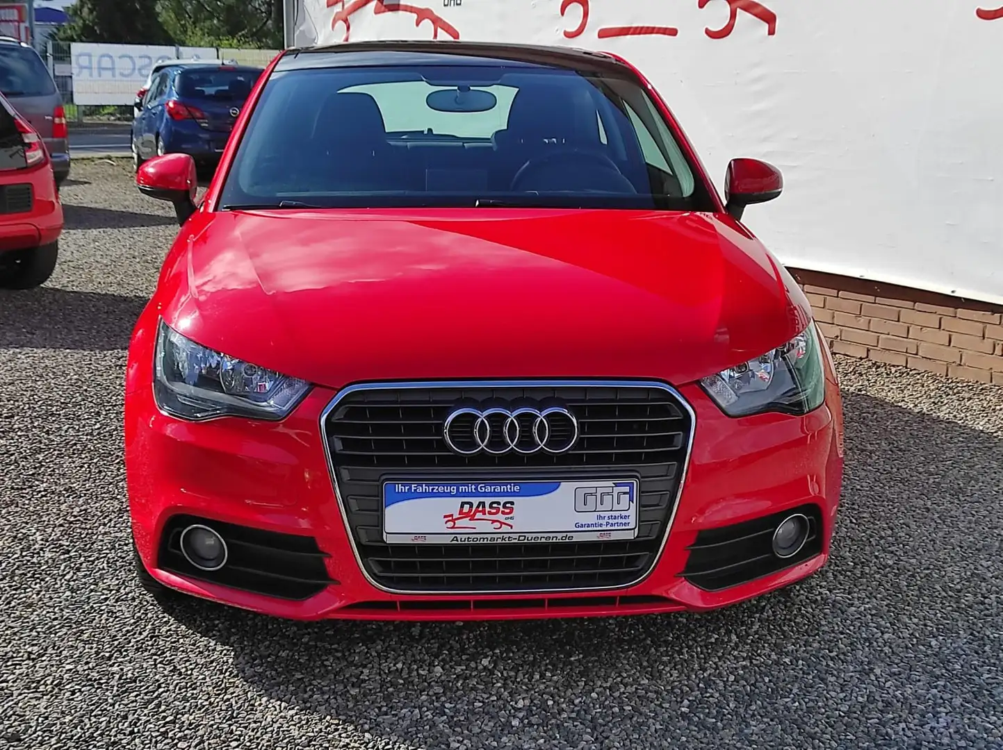 Audi A1 attraction 1.HAND+PANODACH+KLIMA+TEMPOMAT Rot - 2