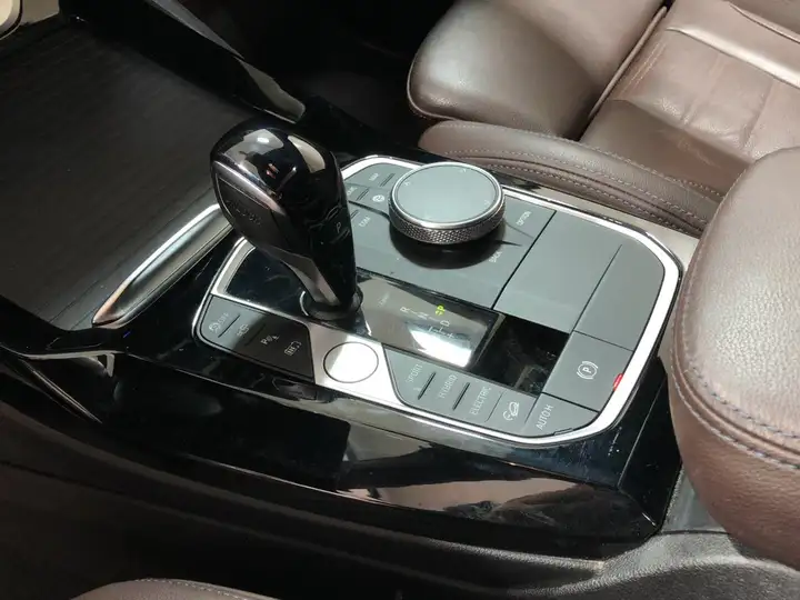 BMW X3 2022, foto 18