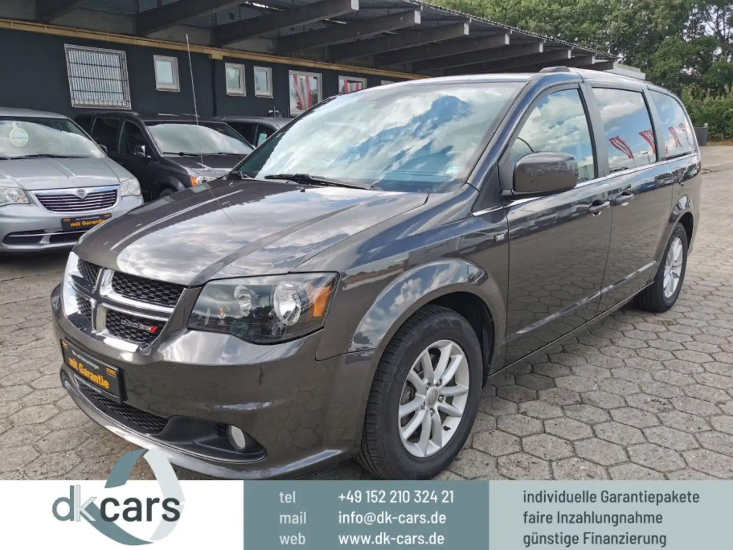 Dodge Grand Caravan 3.6 Kamera 7 Sitze DVD TÜV+Garantie Grau - 1