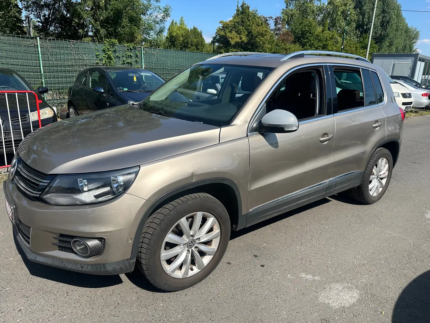 Volkswagen Tiguan 2.0 TDI 4Motion DSG F-1 Exclusive Leder Panorama Grigio - 1