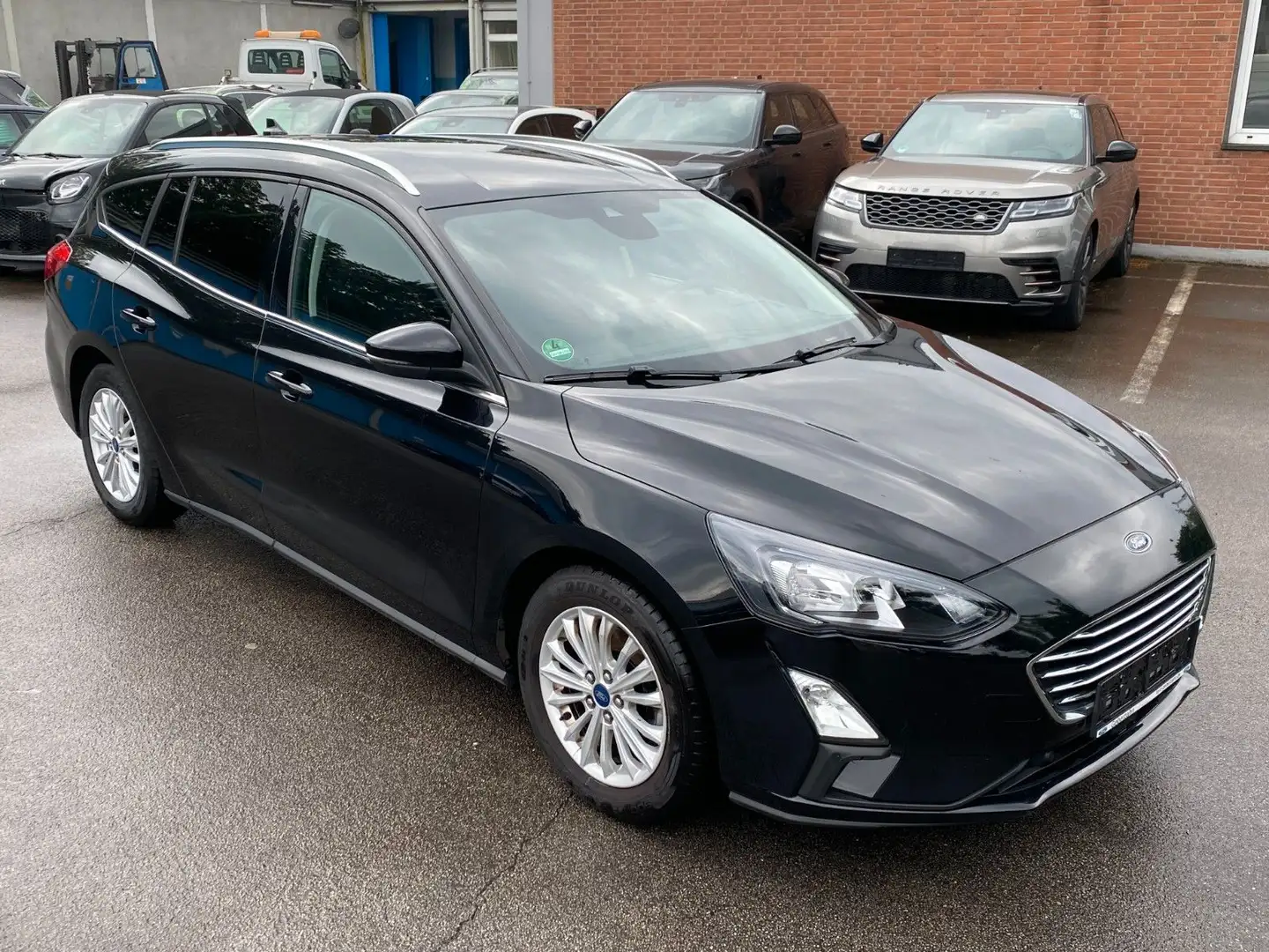 Ford Focus Turnier Titanium Automatik Schwarz - 2