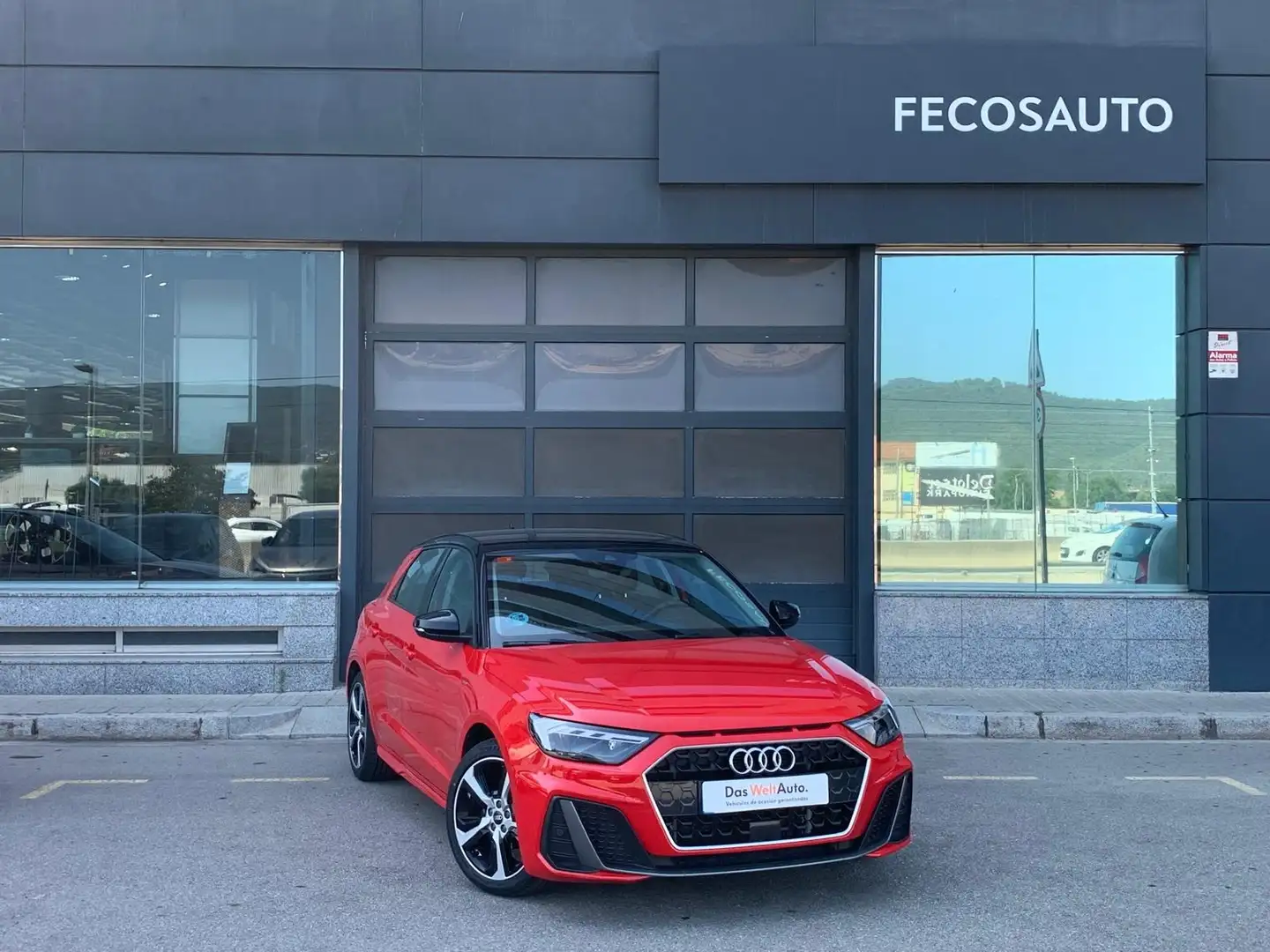 Audi A1 Sportback 25 TFSI S line Rojo - 1