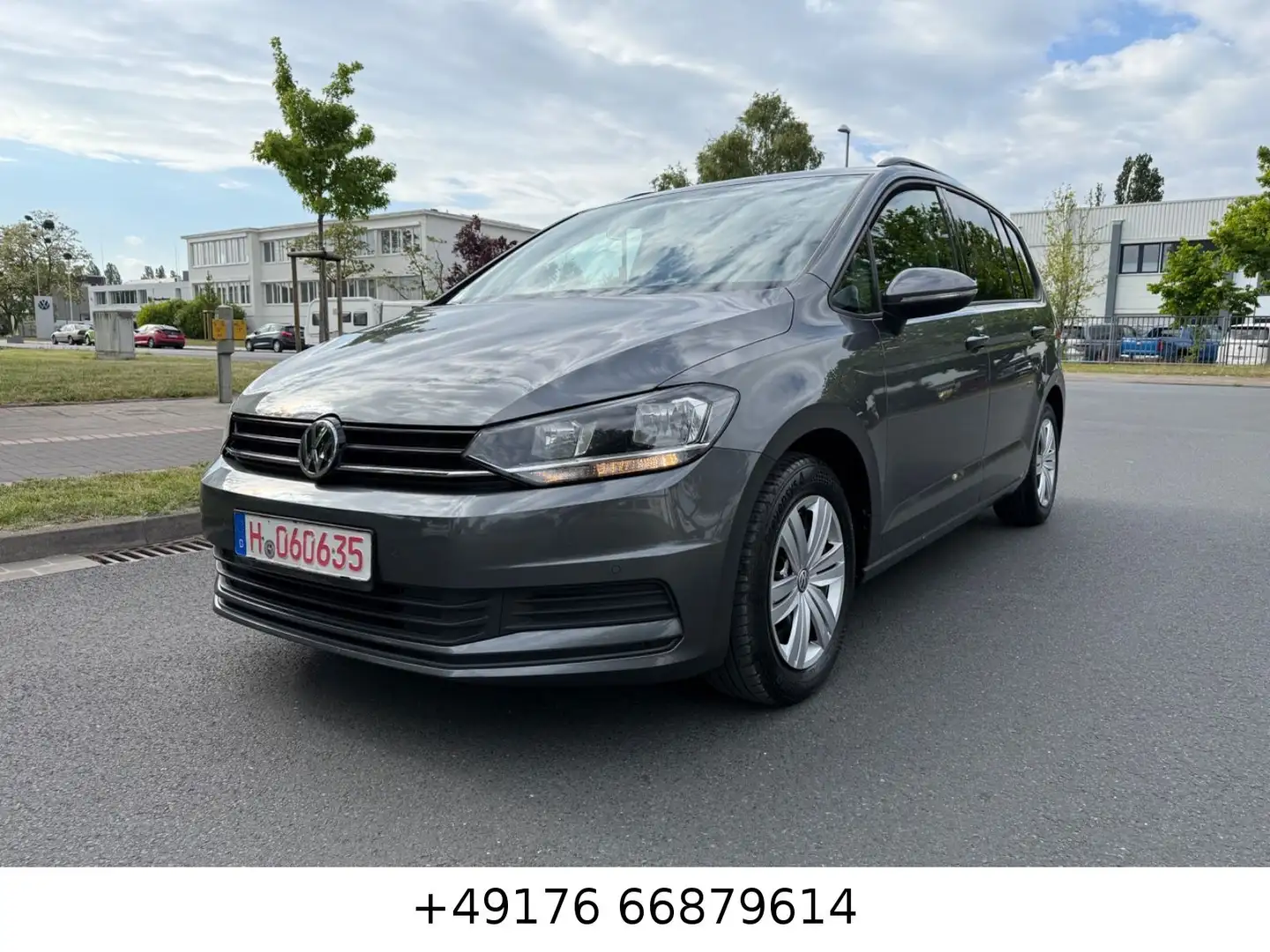 Volkswagen Touran /Start-Stopp DSG 7 Sitzer 1 Hand TÜV NEU Grau - 2