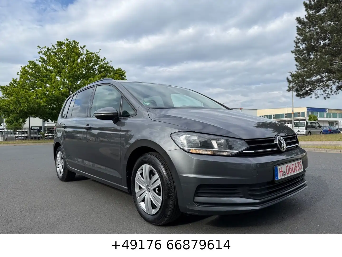 Volkswagen Touran /Start-Stopp DSG 7 Sitzer 1 Hand TÜV NEU Grau - 1