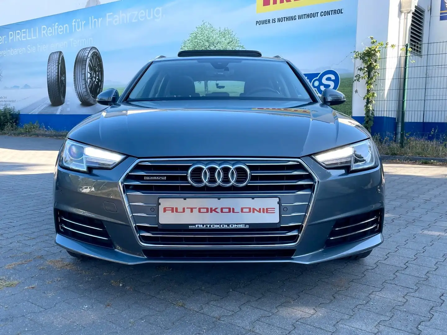 Audi A4 Avant quattro SPORT*PANO*KAM*NAVI*AHK*T-LEDER Grijs - 2