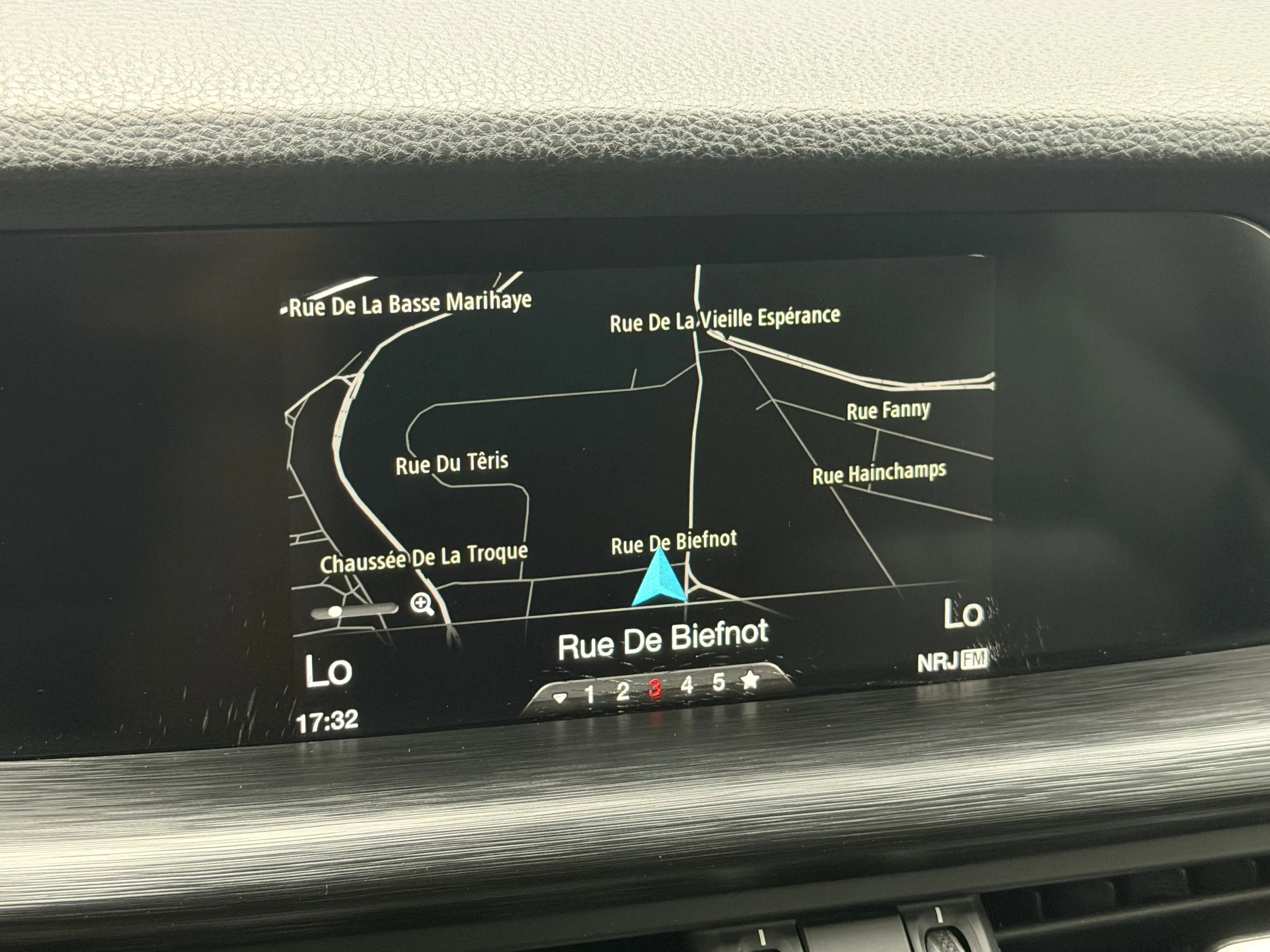 Alfa Romeo Stelvio 2.2 JTD * CUIR + CAMÉRA + GPS + CLIM + GARANTIE * — photo 13