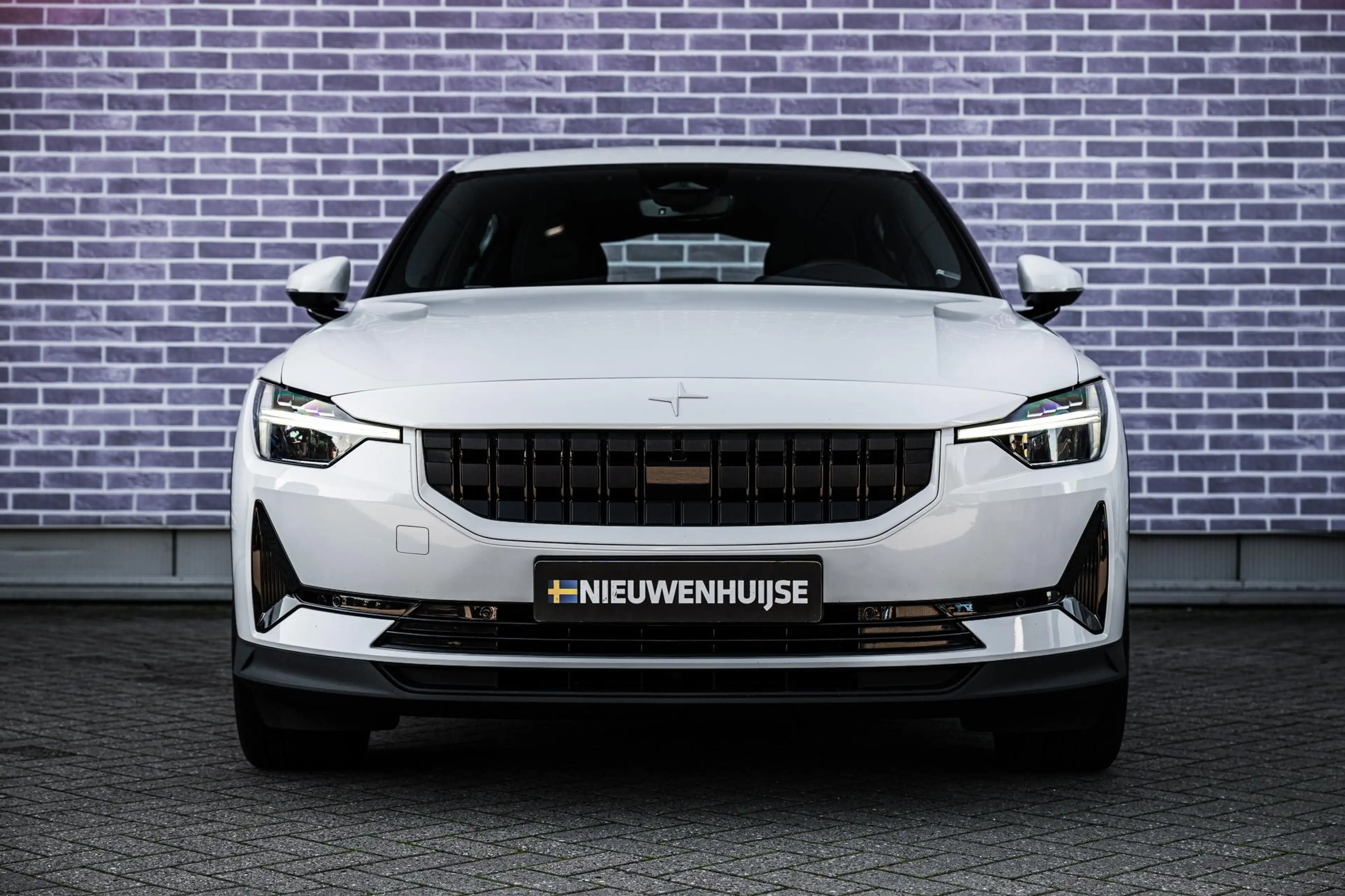 Polestar 2 Standard Range Single Motor 63kWh | Achteruitrijca — photo 9