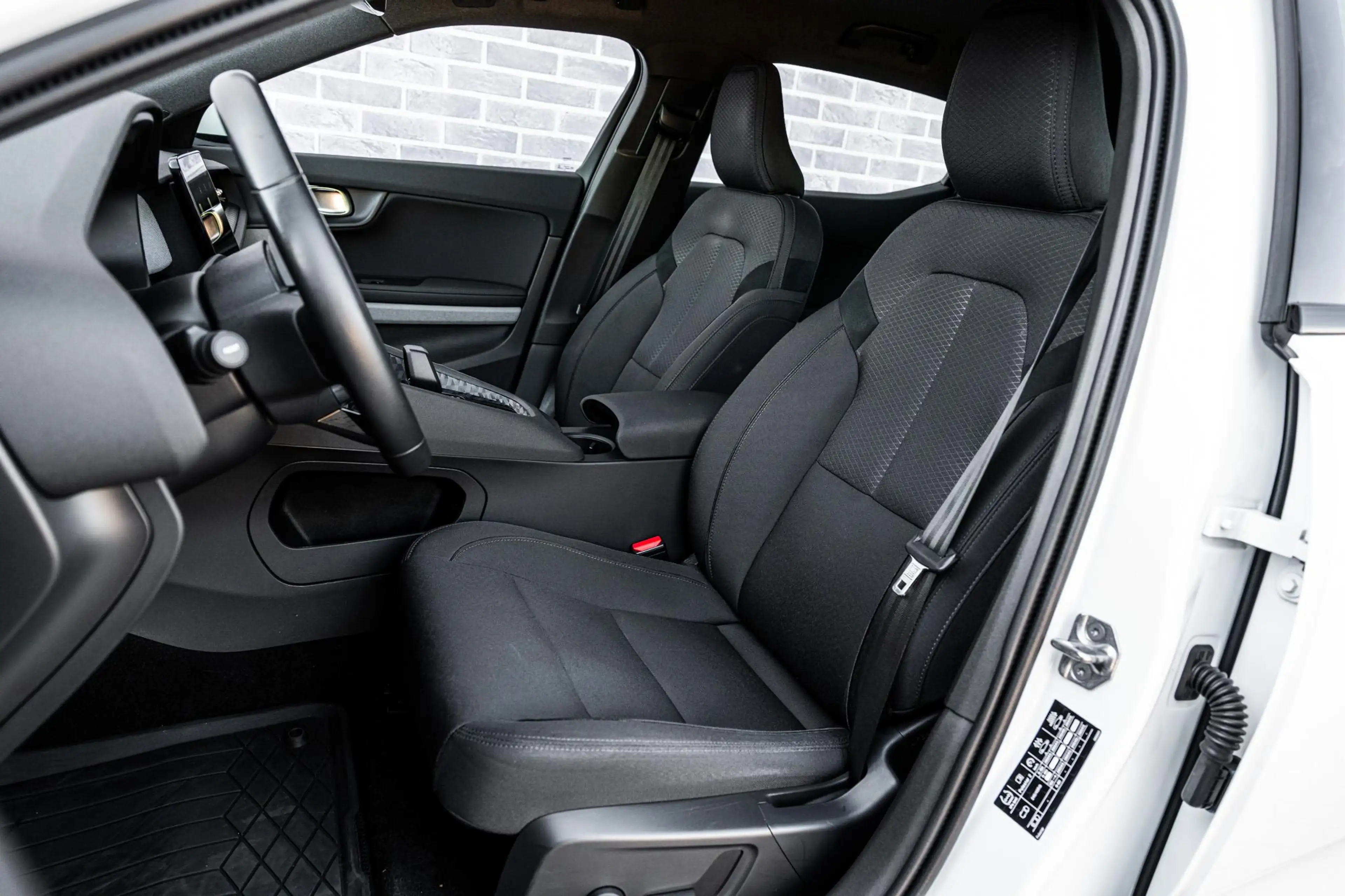 Polestar 2 Standard Range Single Motor 63kWh | Achteruitrijca — photo 6