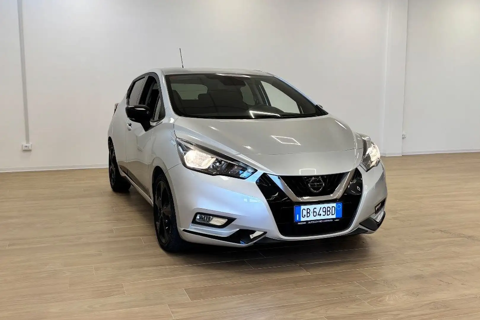 Nissan Micra IG-T 100 5 porte N-Style Grigio - 1