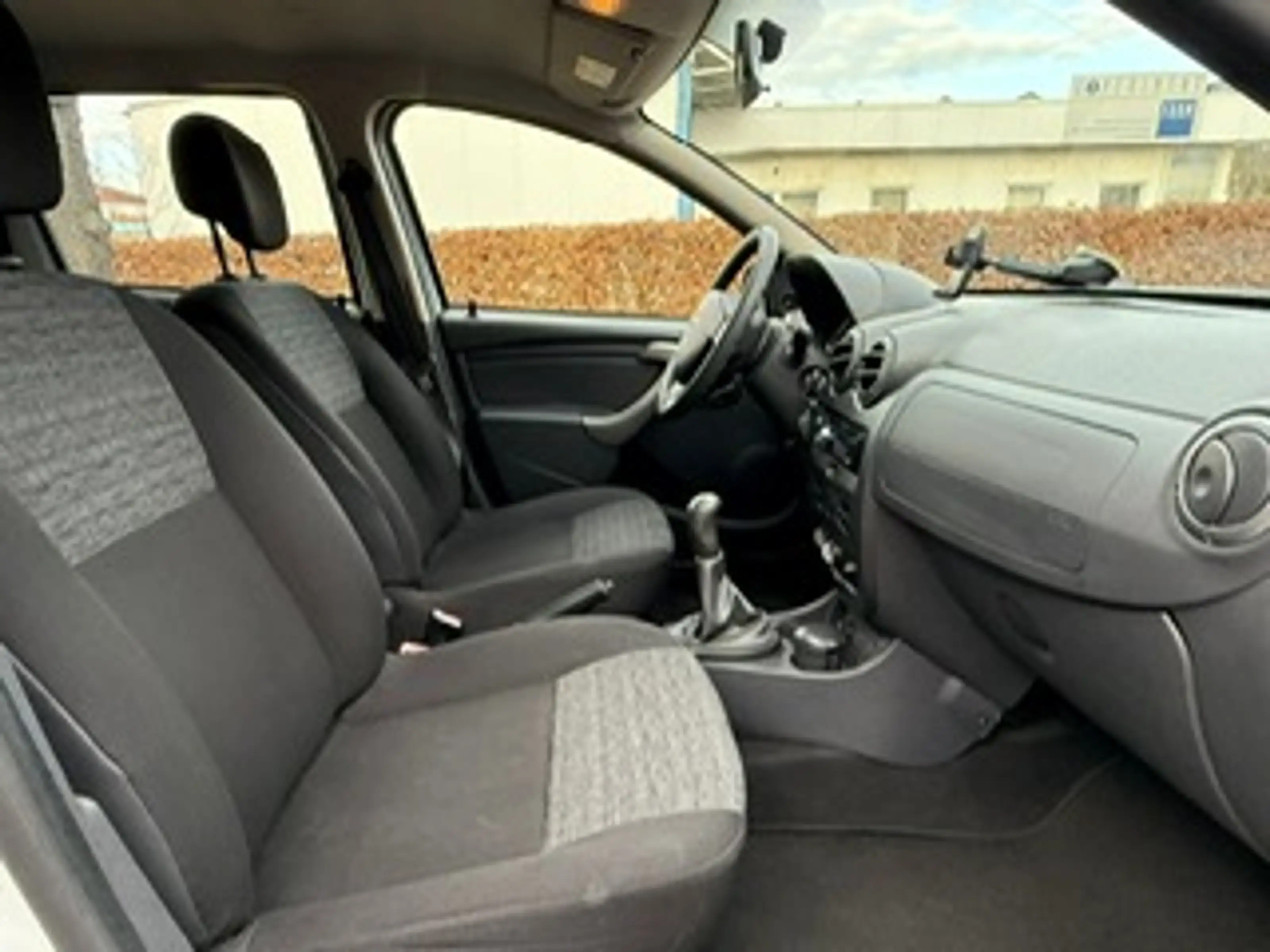Dacia Duster Basis 4x2 Klimaanlage — photo 7