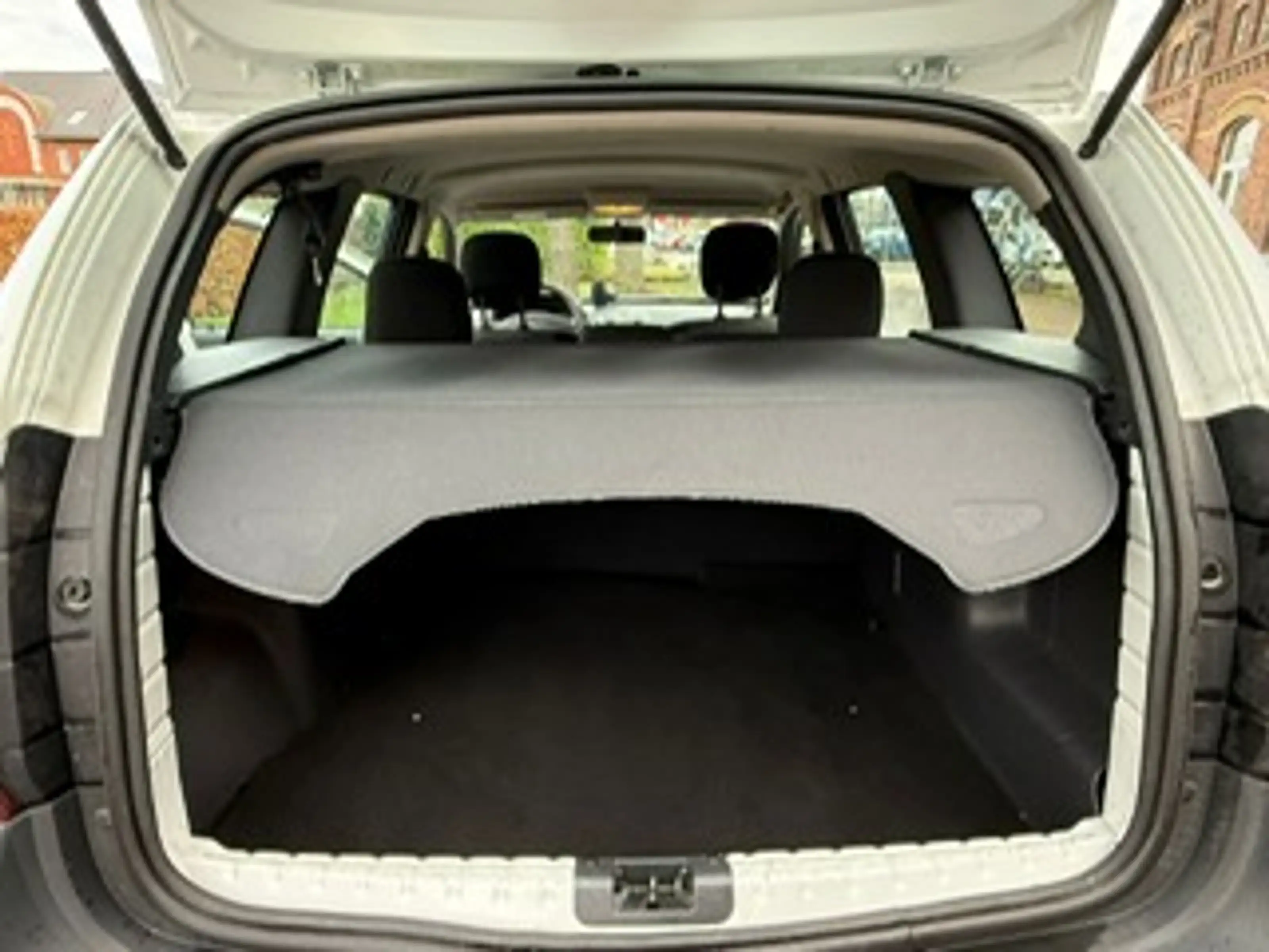 Dacia Duster Basis 4x2 Klimaanlage — photo 12