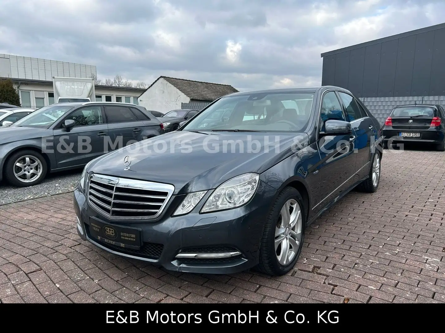 Mercedes-Benz E 350 CDI 4Matic Avantgarde Grau - 1