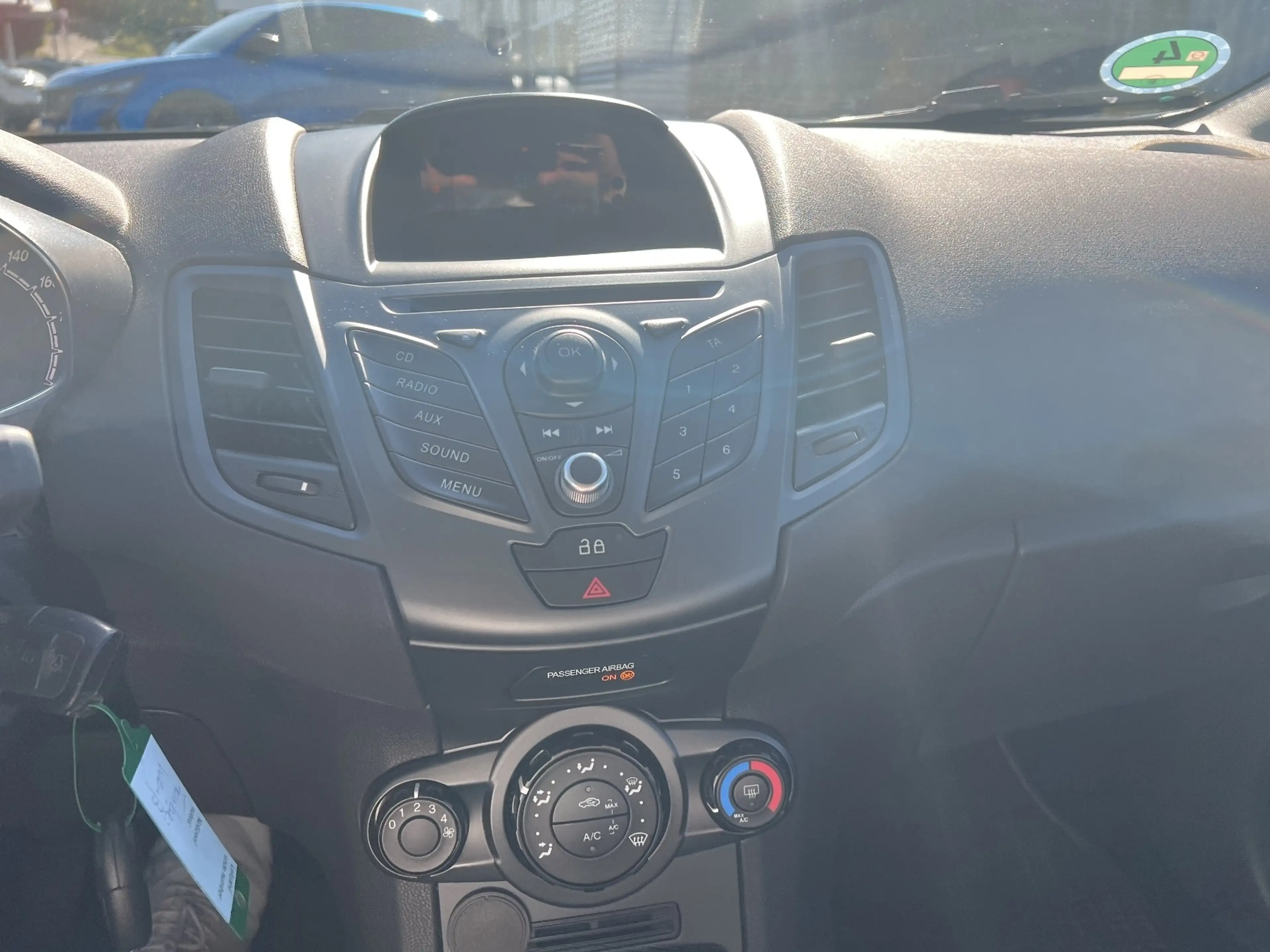 Ford Fiesta 1.25 Trend — photo 11