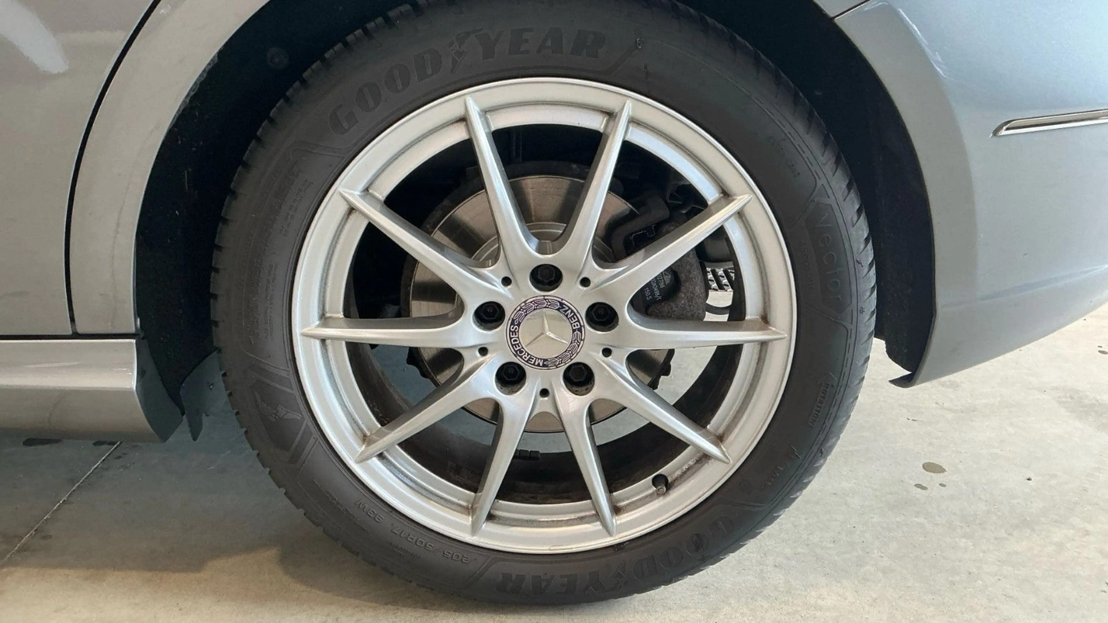 Mercedes-Benz B 180 B180 SPORTPAKET BI-XENON CAM NAVI TEMPO. SITZHZG — photo 12