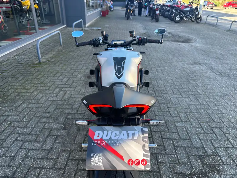 Ducati Streetfighter - foto 5