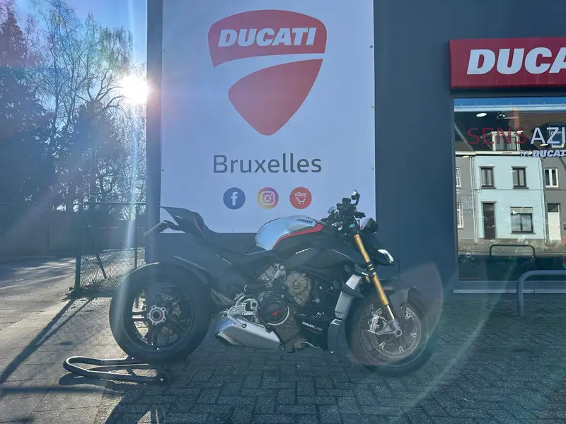 Ducati Streetfighter - foto 2