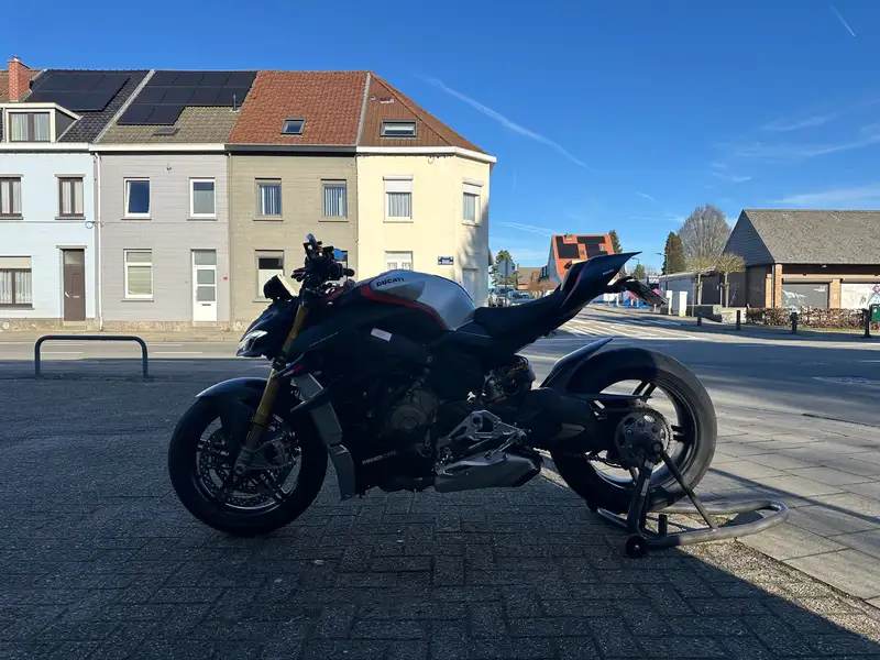 Ducati Streetfighter - foto 3