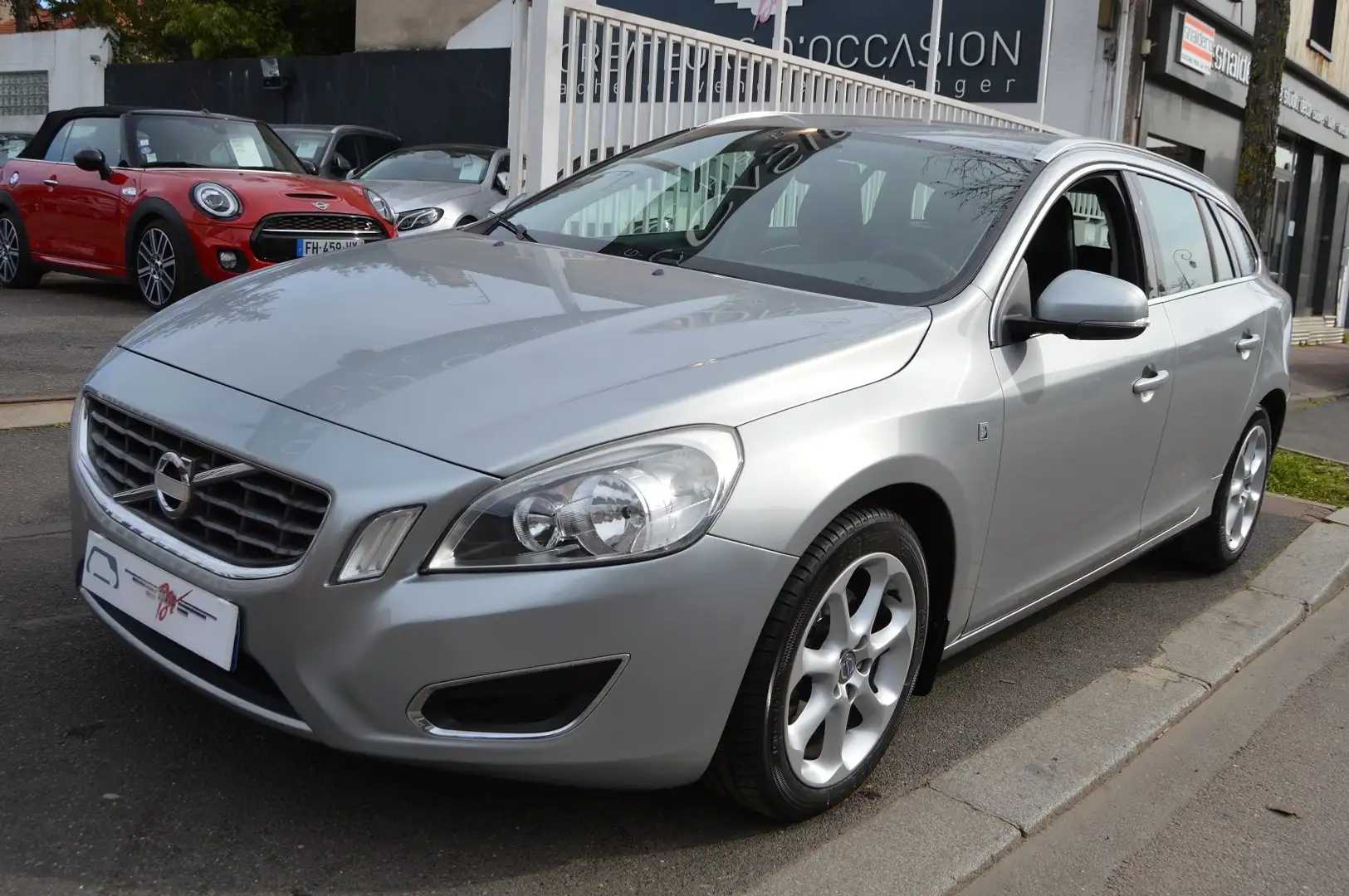 Volvo V60 D3 163CH START\u0026STOP OCEAN RACE EDITION GEARTR - 1