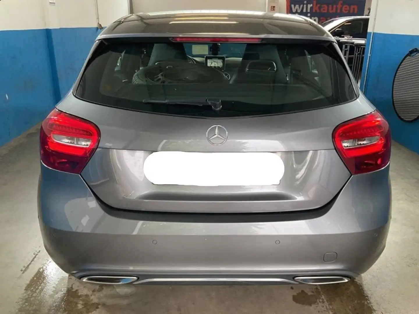 Mercedes-Benz A 180 CDI (BlueEFFICIENCY) Urban Grau - 2