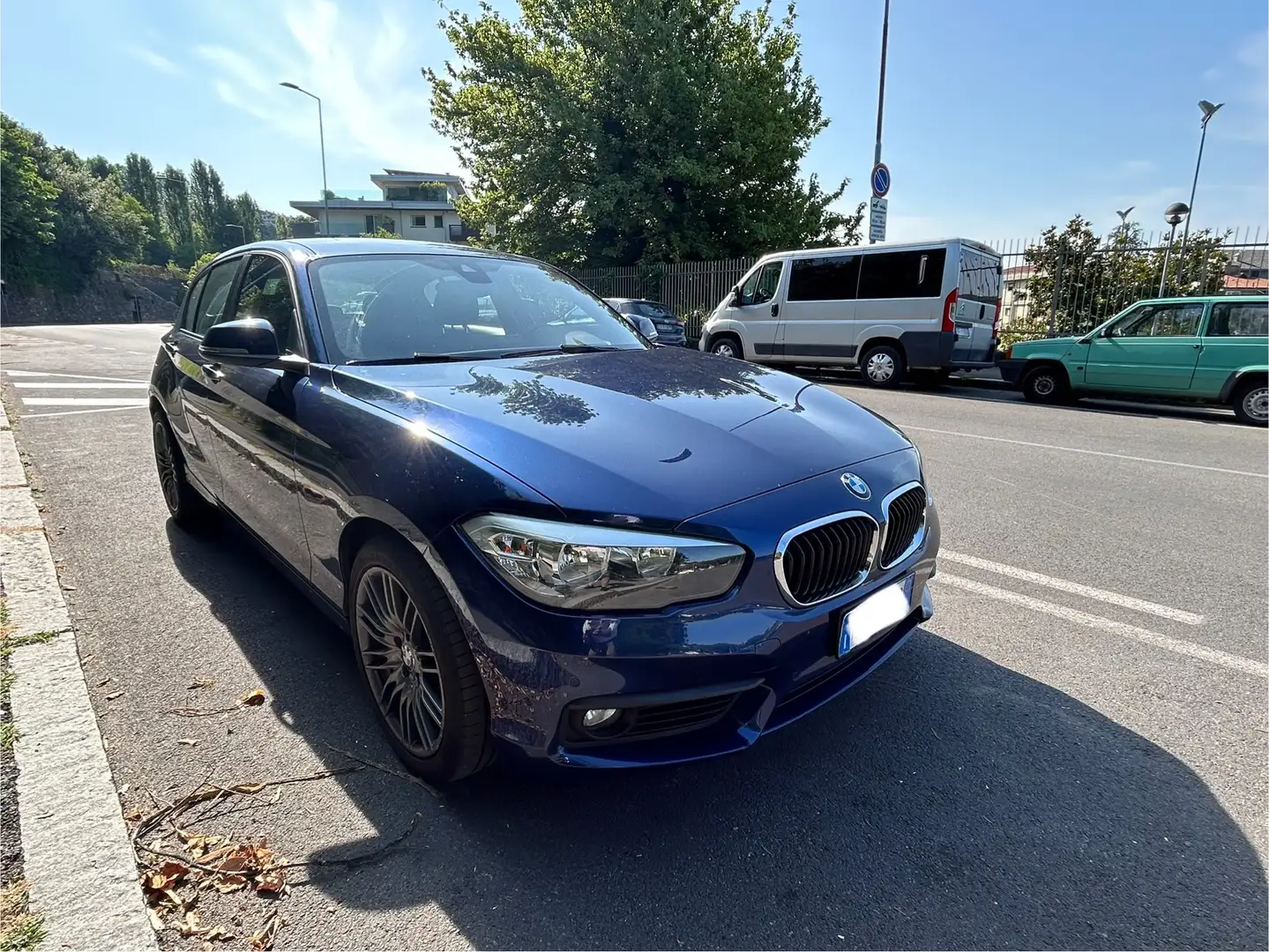 BMW 118 118d Advantage 5p auto Blu/Azzurro - 2