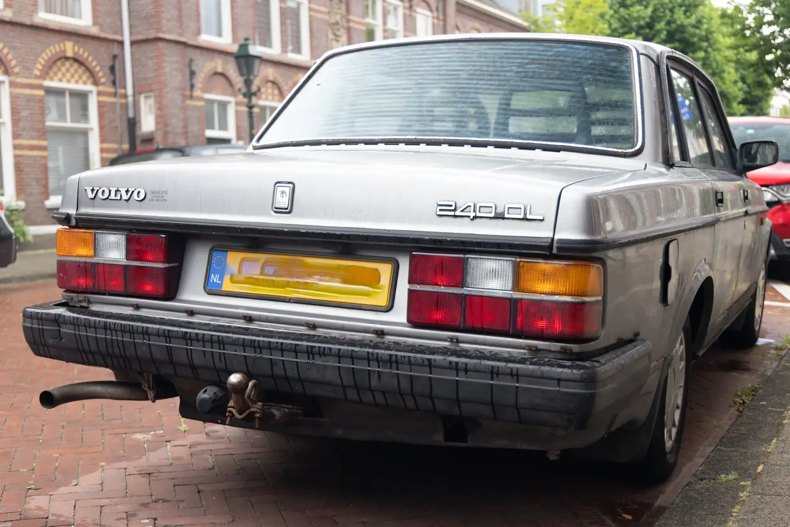 Volvo 240 240 DL 2.3 Argent - 1