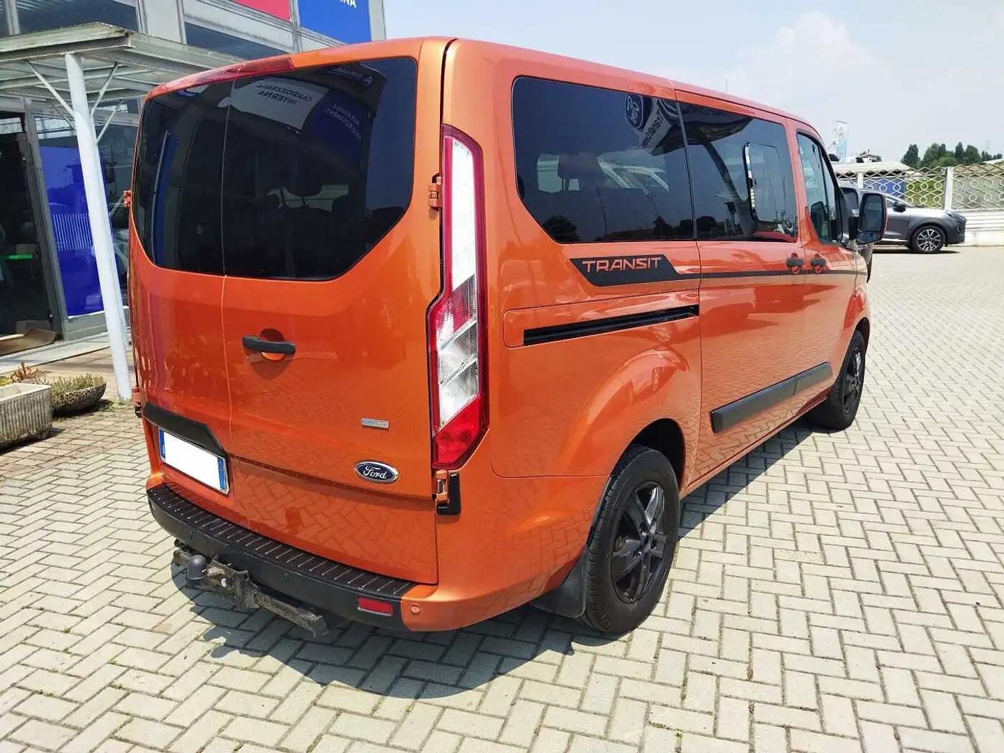 Ford Transit Custom 1ª s 310 2.0 TDCi 170 PC Combi Trend Arancione - 2