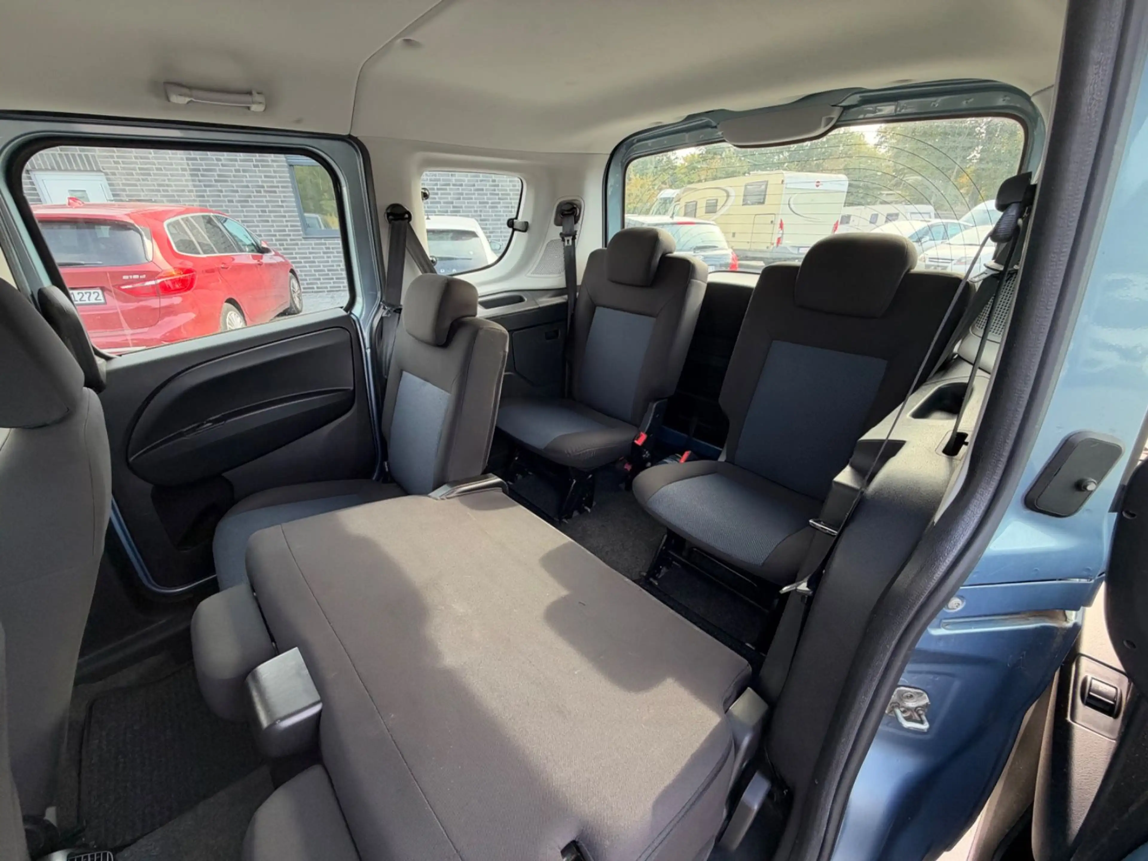 Opel Combo Life D Edition L1H1 *7 Sitzer* — photo 10