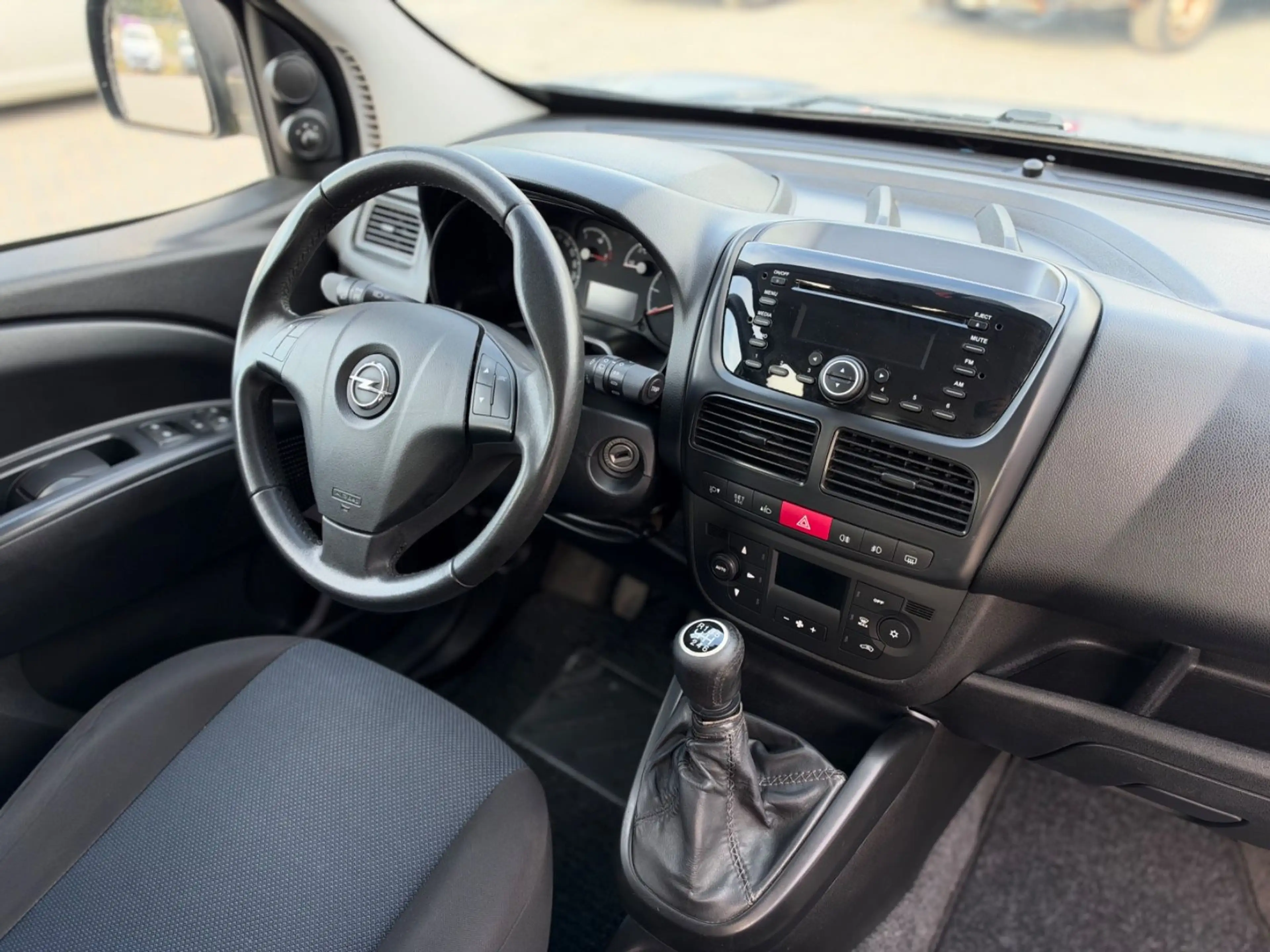 Opel Combo Life D Edition L1H1 *7 Sitzer* — photo 14