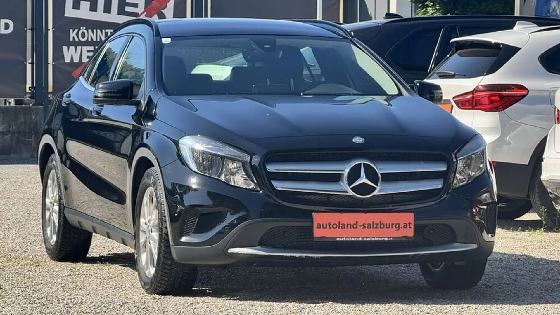 Mercedes-Benz GLA 180 CDI*Service gepflegt* Tempomat* Schwarz - 1