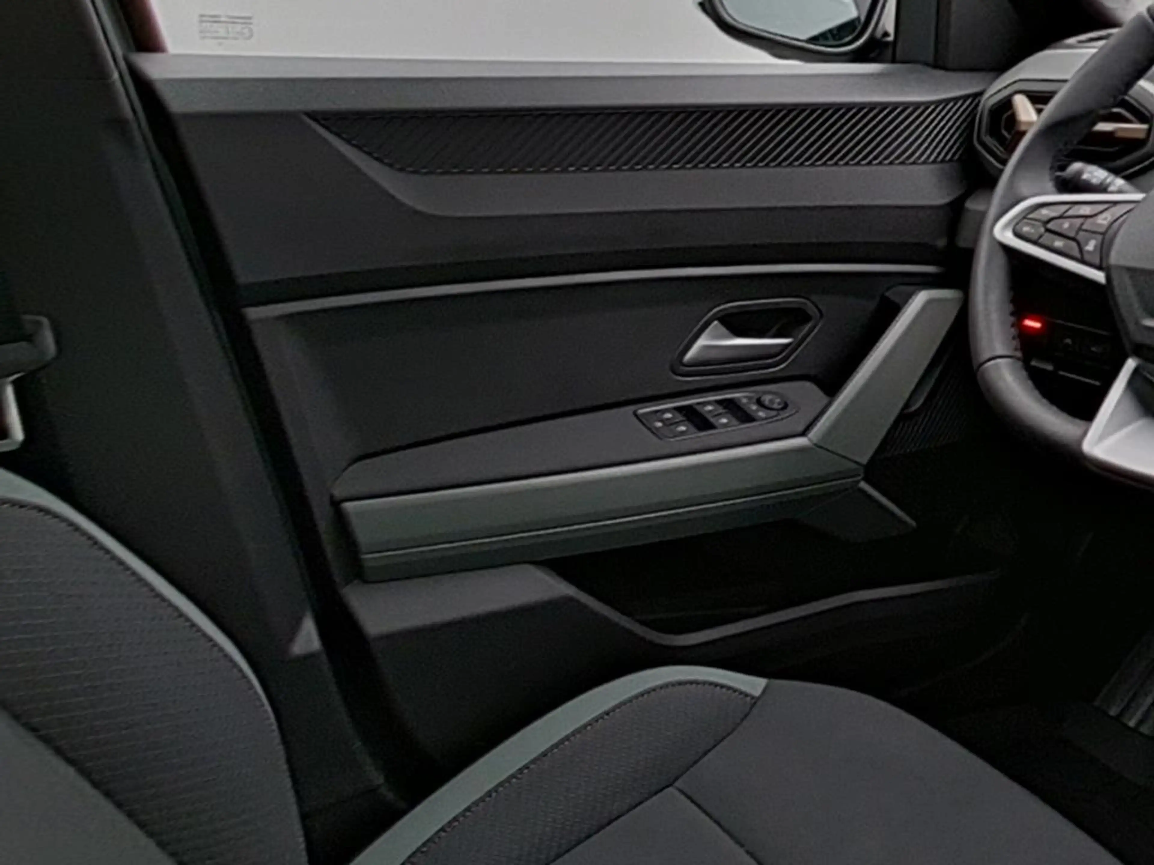 Dacia Bigster Extreme hybrid-G 150 4x4 — photo 14