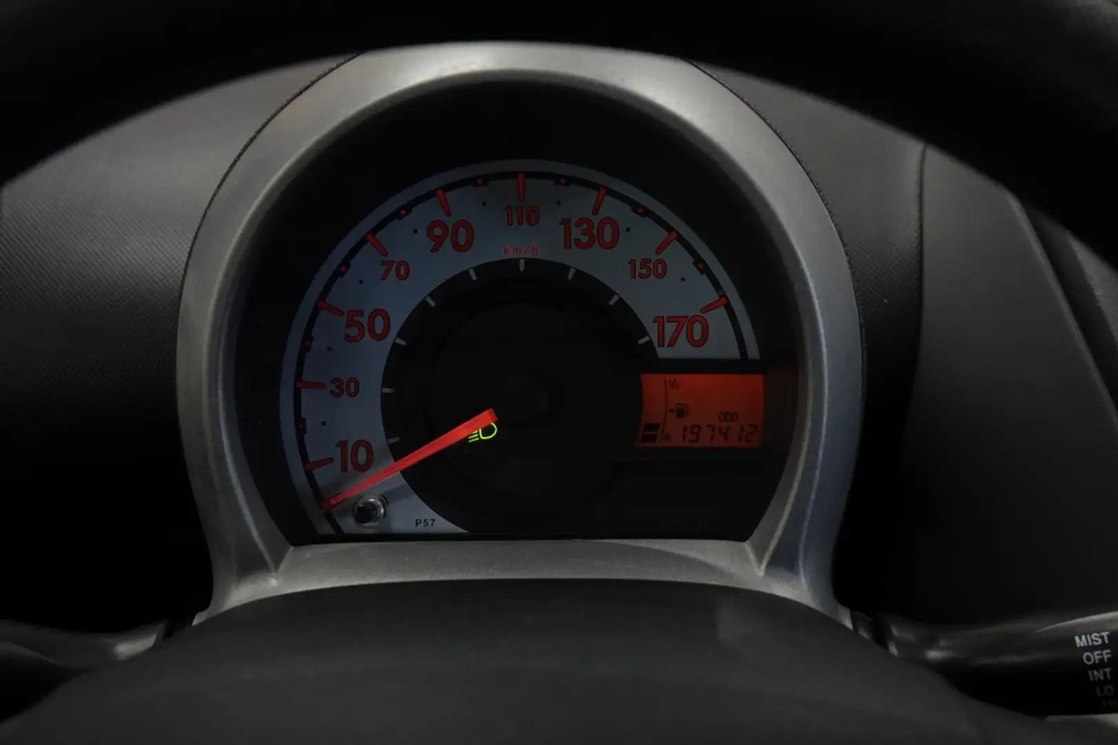 Toyota Aygo 1.0-12V | AIRCO | BLUETOOTH | Grijs - 2