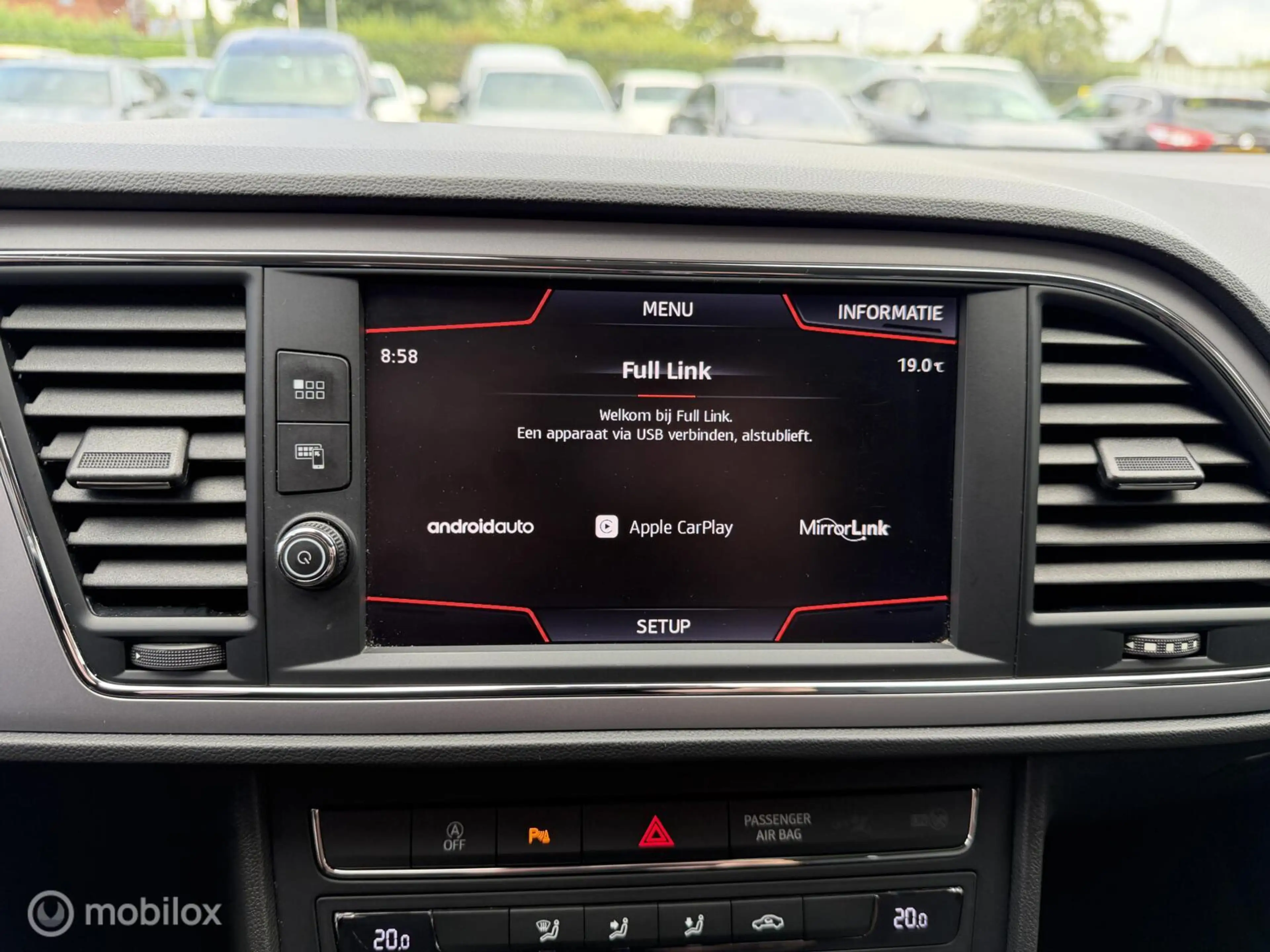 SEAT Leon ST 1.0 EcoTSI Style Business Intense NAVI*CARPLAY* — photo 13