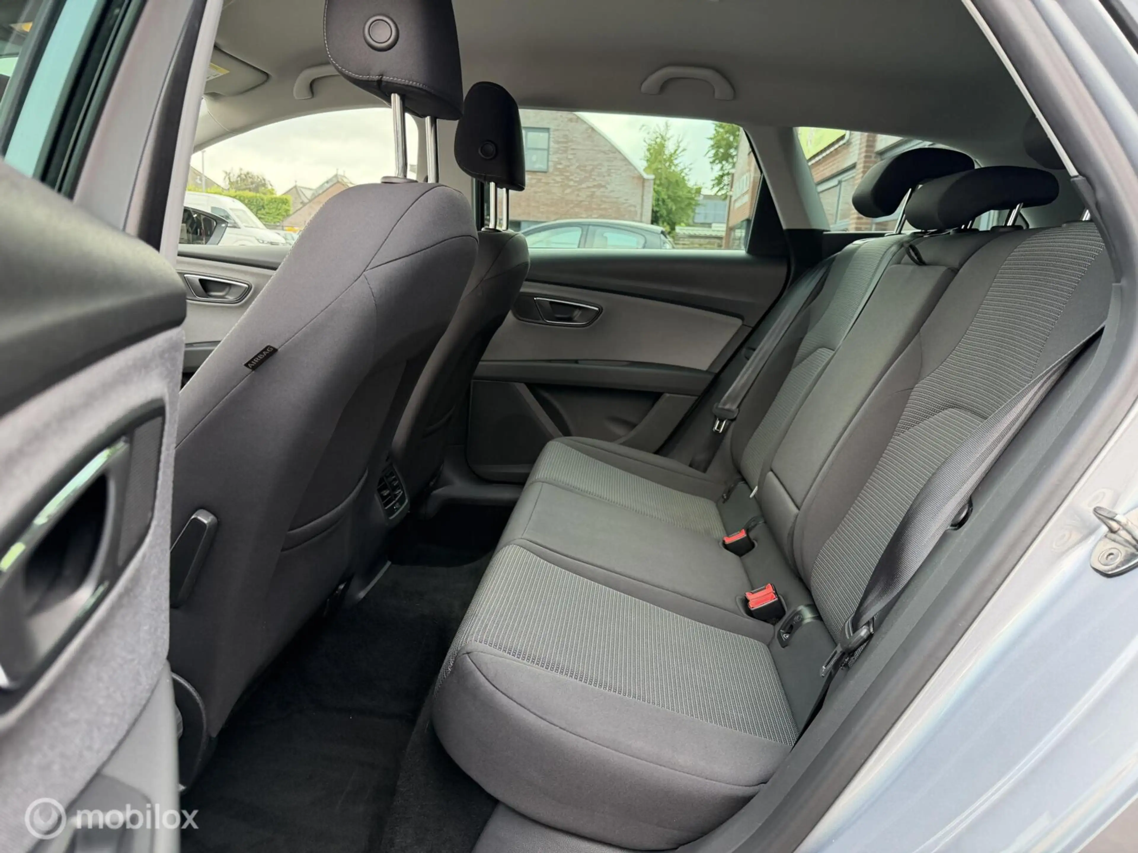 SEAT Leon ST 1.0 EcoTSI Style Business Intense NAVI*CARPLAY* — photo 11