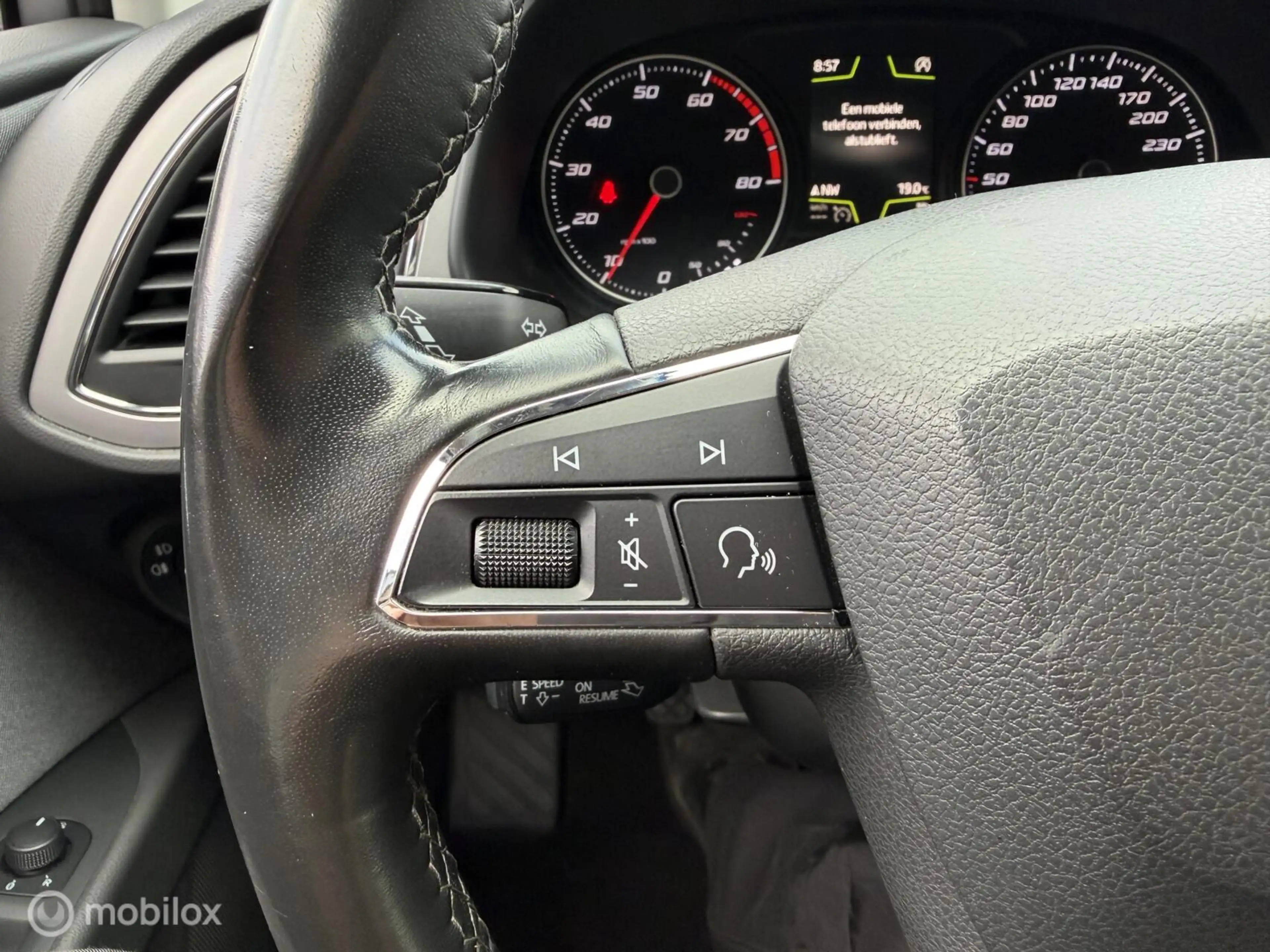 SEAT Leon ST 1.0 EcoTSI Style Business Intense NAVI*CARPLAY* — photo 18