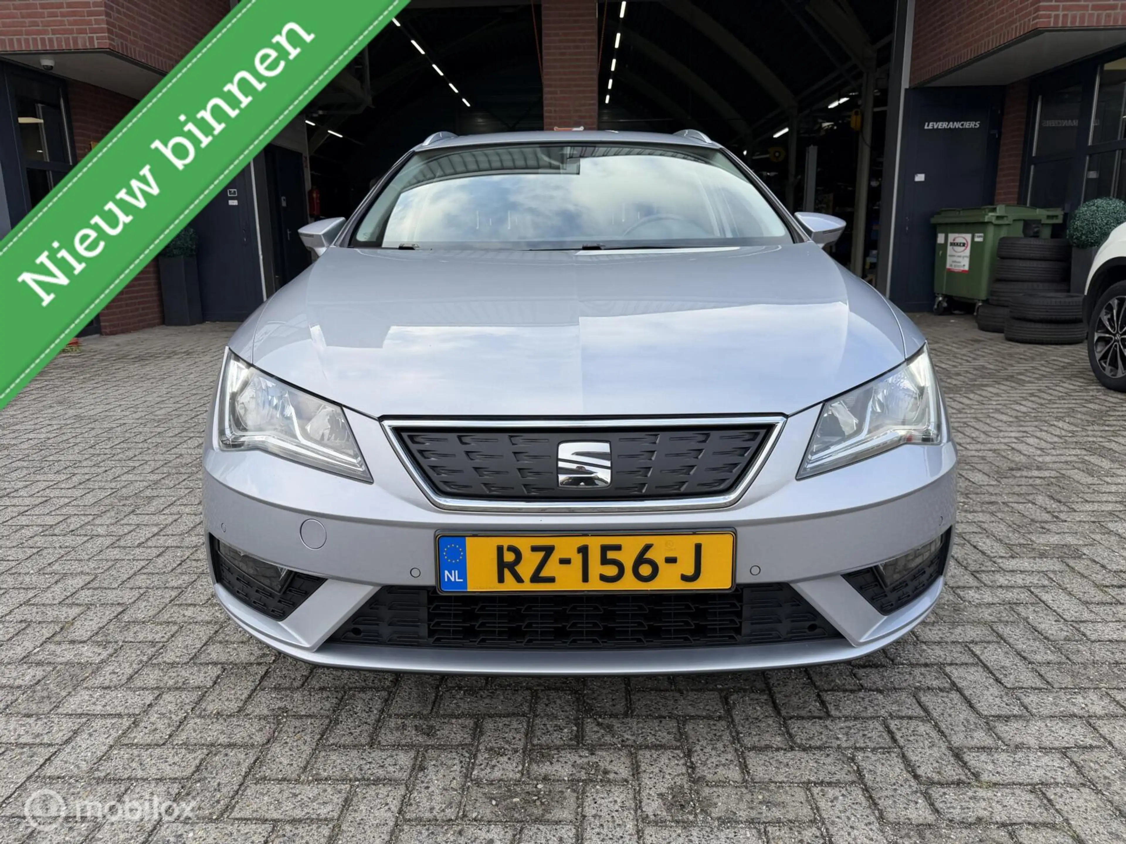 SEAT Leon ST 1.0 EcoTSI Style Business Intense NAVI*CARPLAY* — photo 2