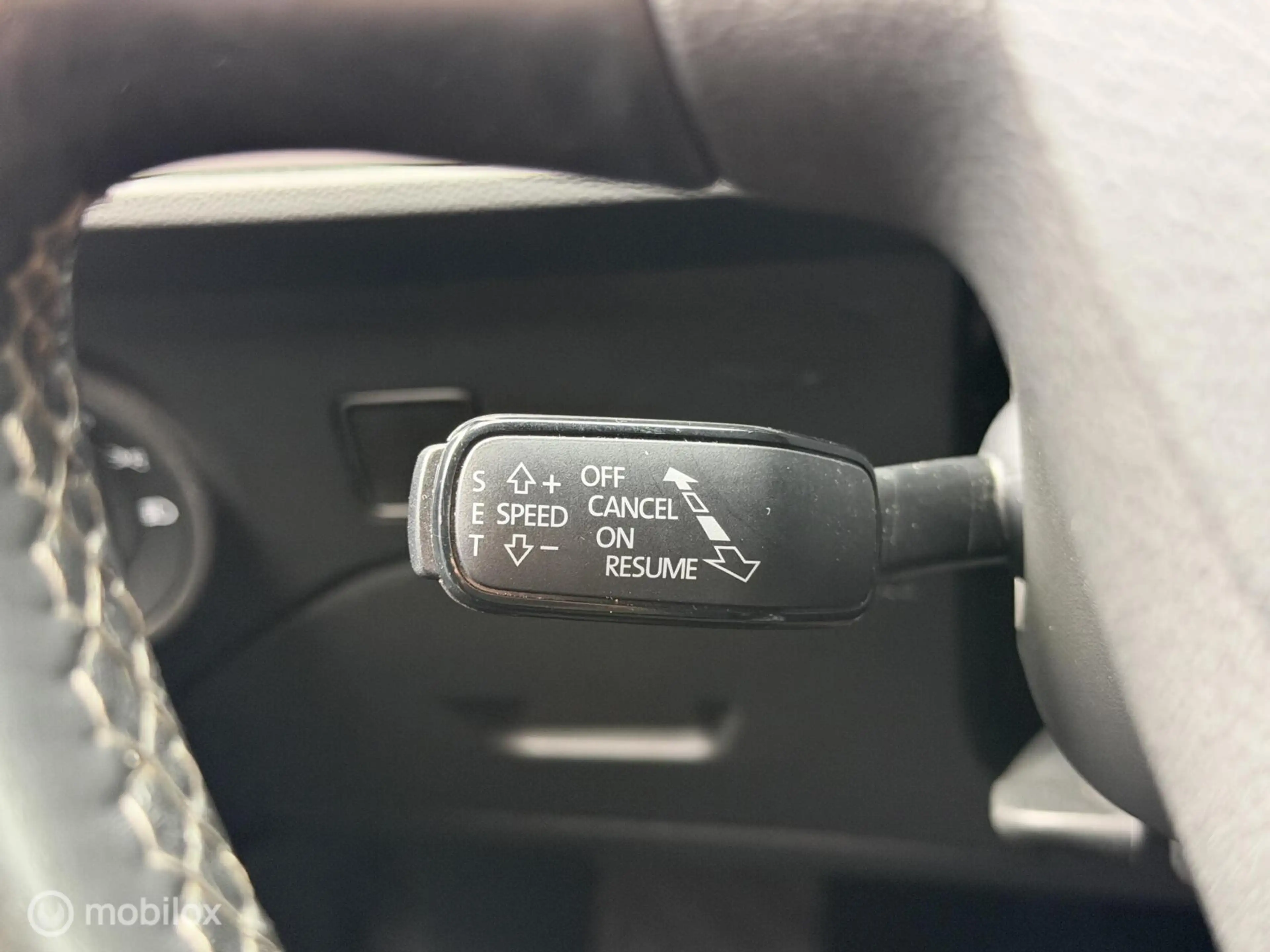 SEAT Leon ST 1.0 EcoTSI Style Business Intense NAVI*CARPLAY* — photo 17