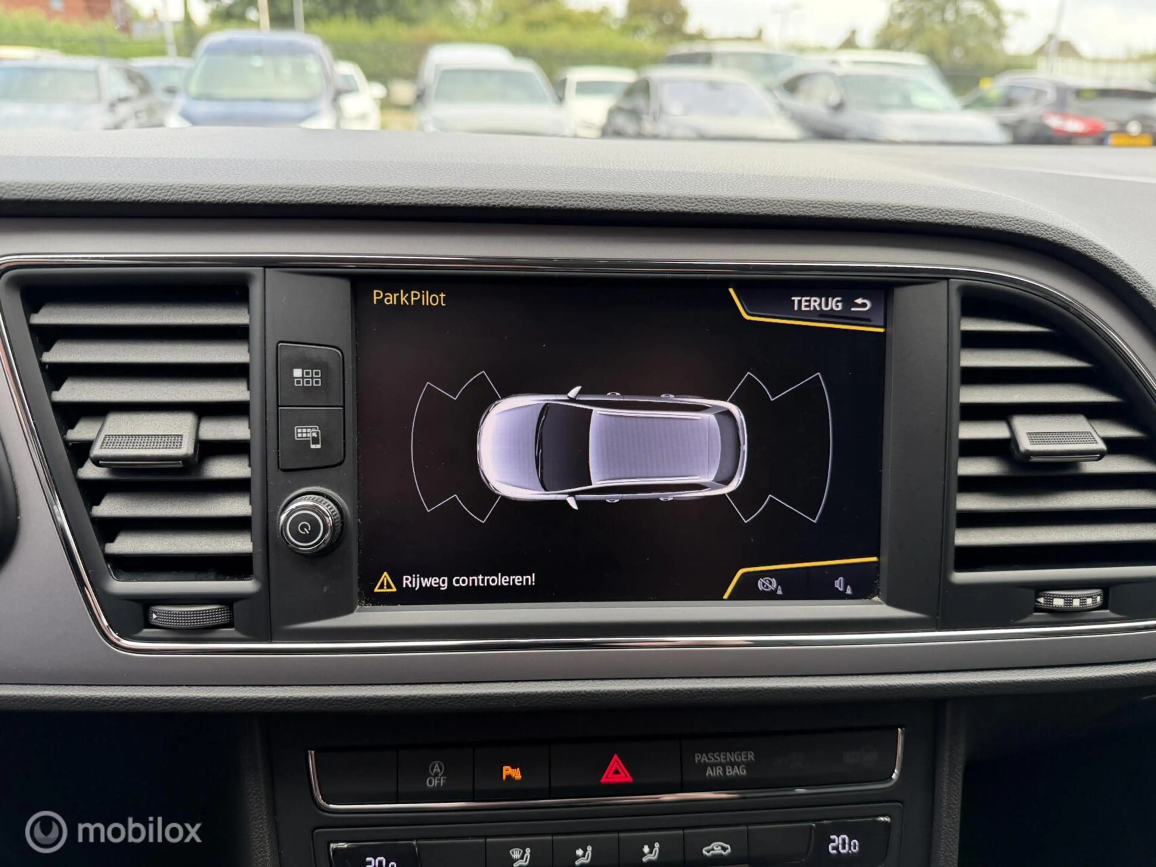 SEAT Leon ST 1.0 EcoTSI Style Business Intense NAVI*CARPLAY* — photo 14