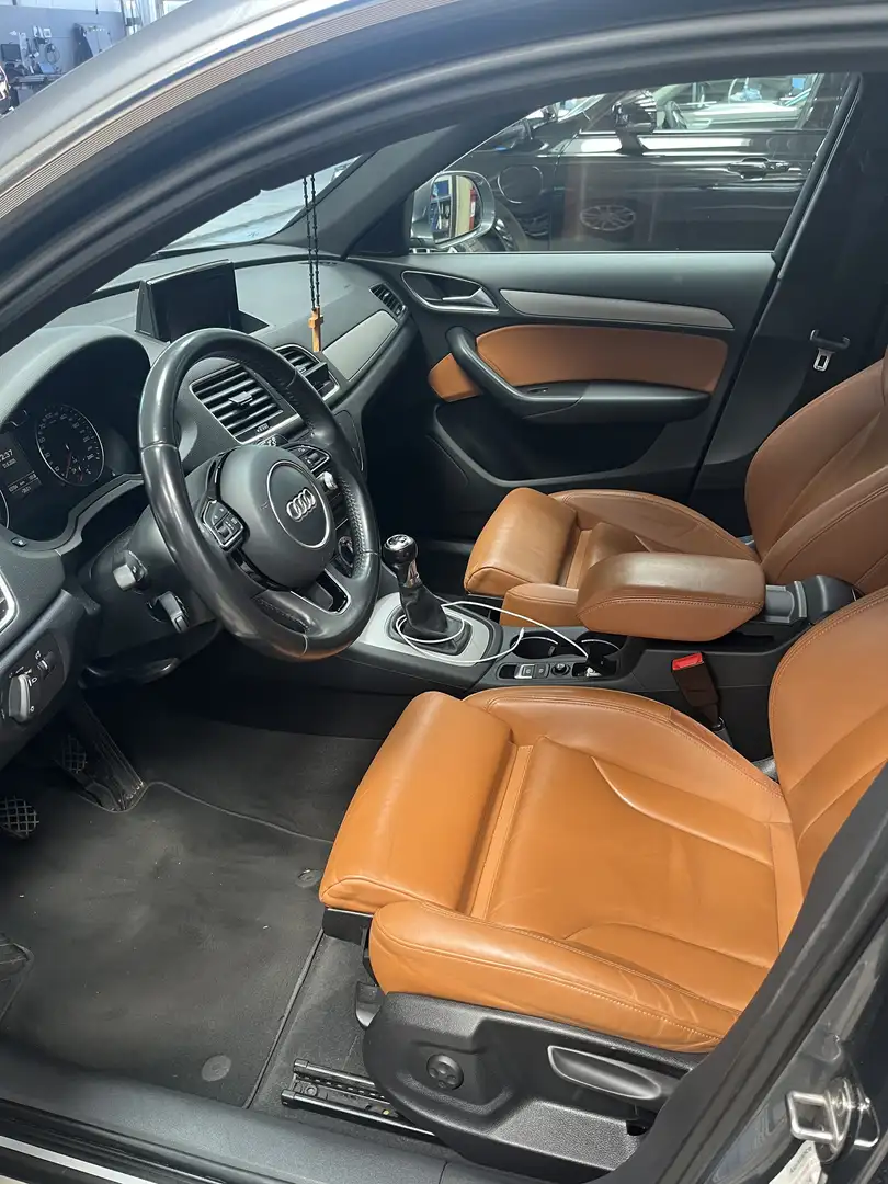 Audi Q3 2,0 TDI Daylight - 2