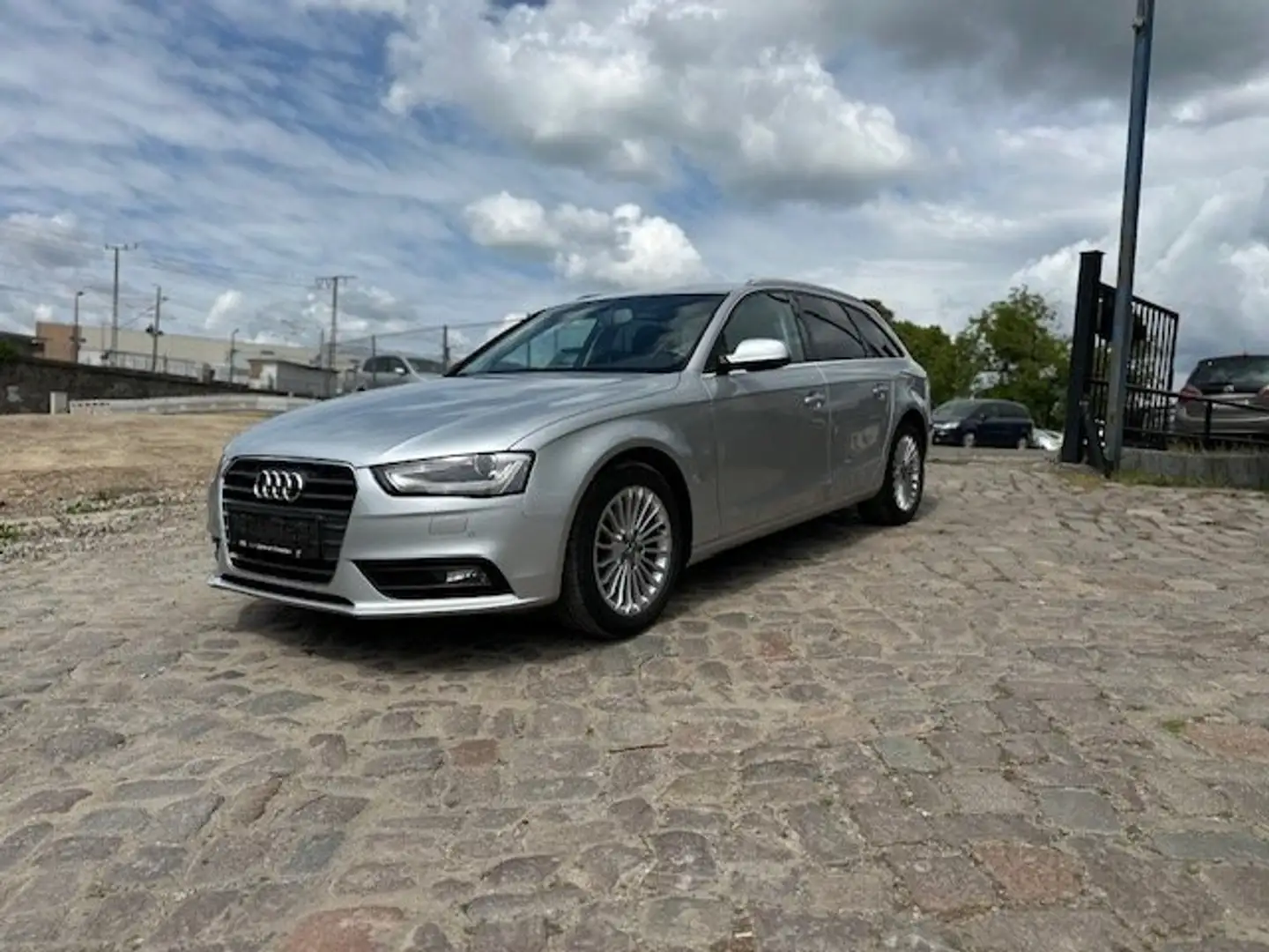 Audi A4 Ambiente Automatik SHZ TÜV 2Hand Сірий - 1