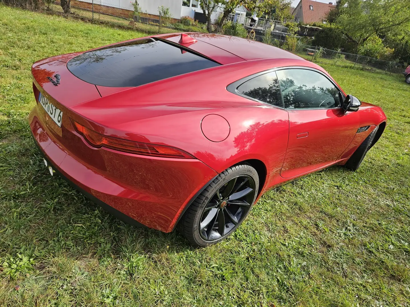 Jaguar F-Type Coupe Aut. Klappenauspuff Black-Paket Red - 2