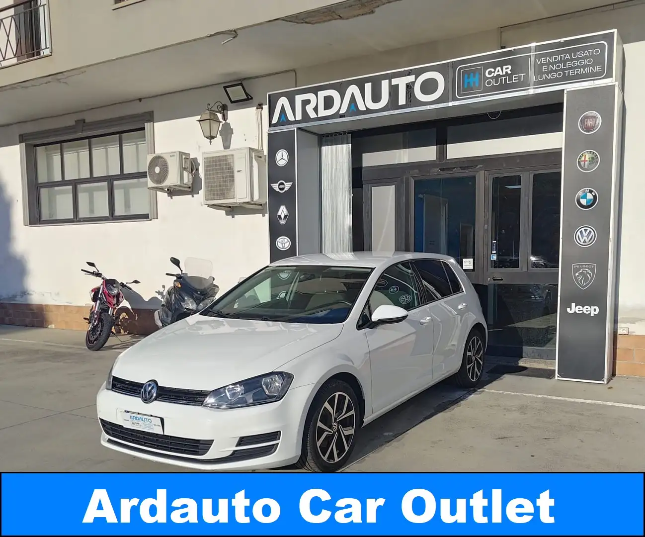 Volkswagen Golf Vw Golf VII 1.6 Tdi Confortline 105 cv Weiß - 1